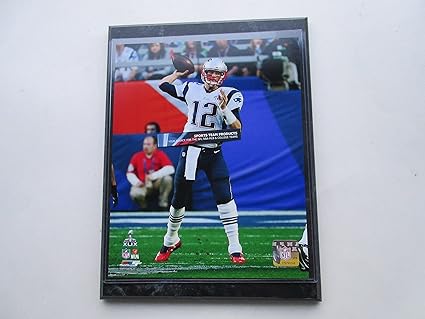 Tom Brady New England Patriots Passes During Super Bowl 49 Photo Mounted On A 9 X 12 Black Marble Plaque At Amazon S Sports Collectibles Store