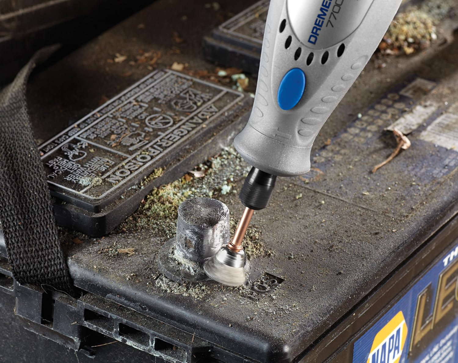 Dremel Cordless Rotary Tool Kit with Battery Charger for Dremel