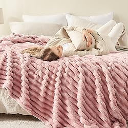 NEWCOSPLAY Super Soft King Blanket Pink Premium