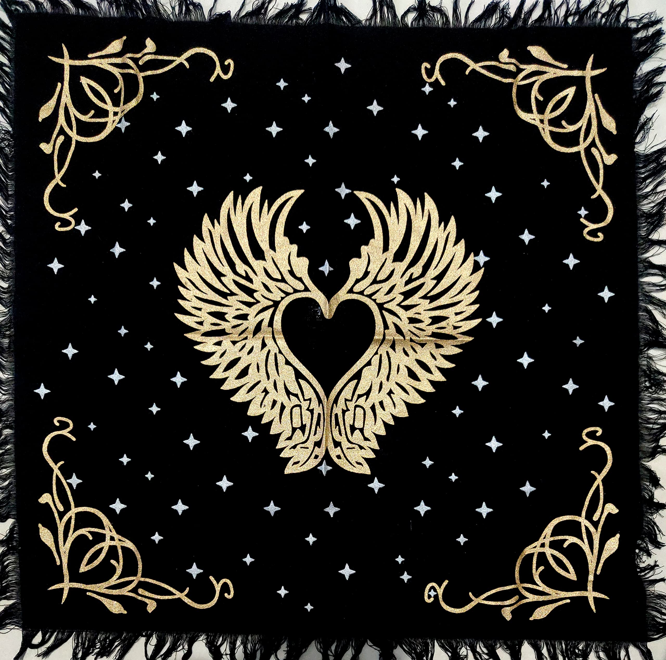INDIAN CRAFT CASTLE Altar Cloth Angel Wings Witchcraft Alter Tarot Spread Top Cloth Wiccan Square Spiritual 18 by 18 Sacred Cloth (Angel Wings Gold Silver)