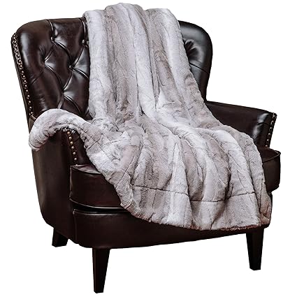 Chanasya Super Soft Fuzzy Fur Elegant Faux Fur Falling Leaf