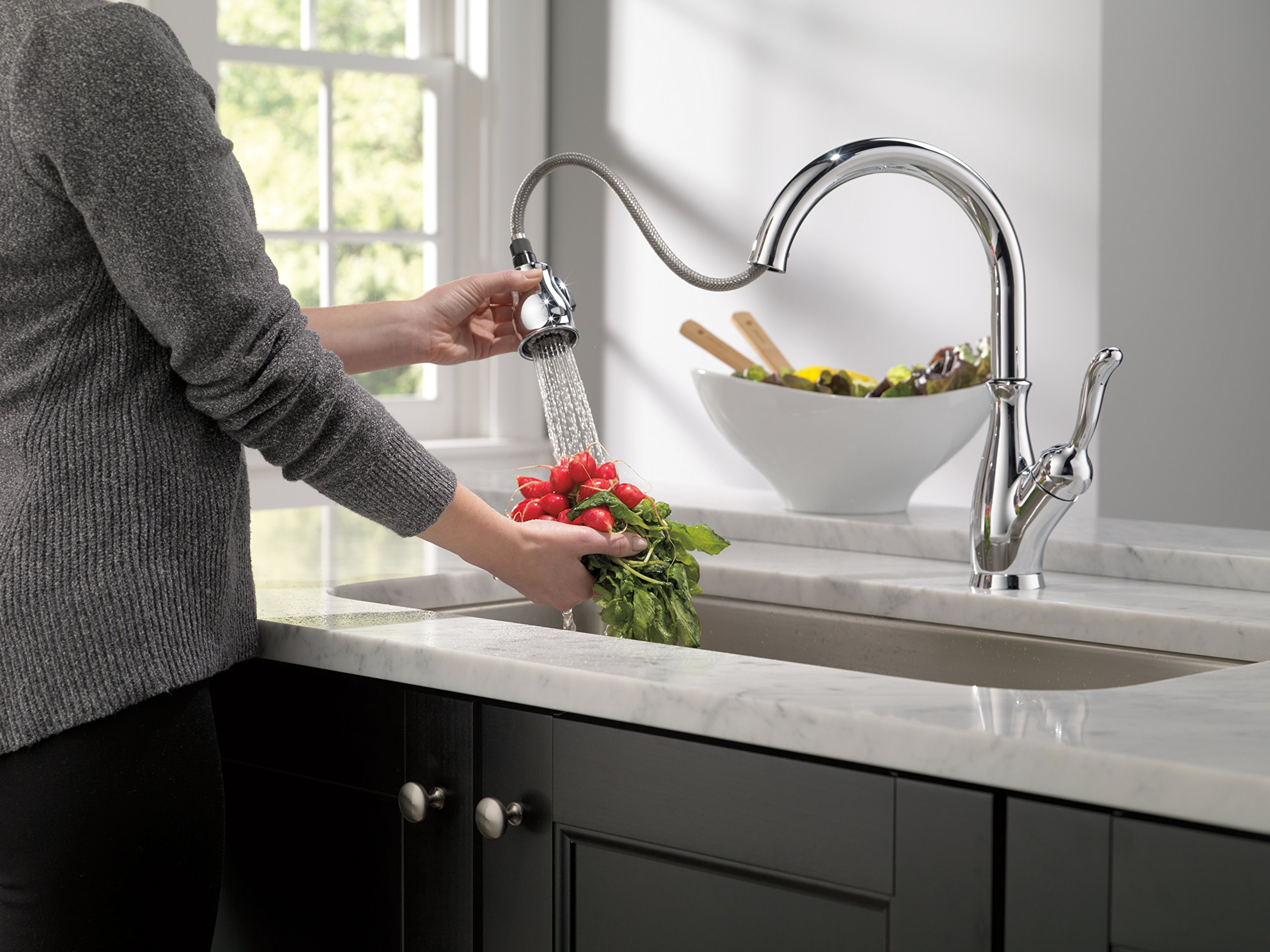 Delta Leland SingleHandle PullDown Kitchen Faucet with ShieldSpray