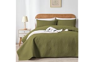 WURUIBO King/Cal King Quilt Set Olive Green, Microfiber Lightweight Bedspreads, Ultrasonic Embossed Solid Coverlet, Thin Bedding Set for All Season, Soft Breathable Bed Cover(1 Quilt, 2 Pillow Shams)