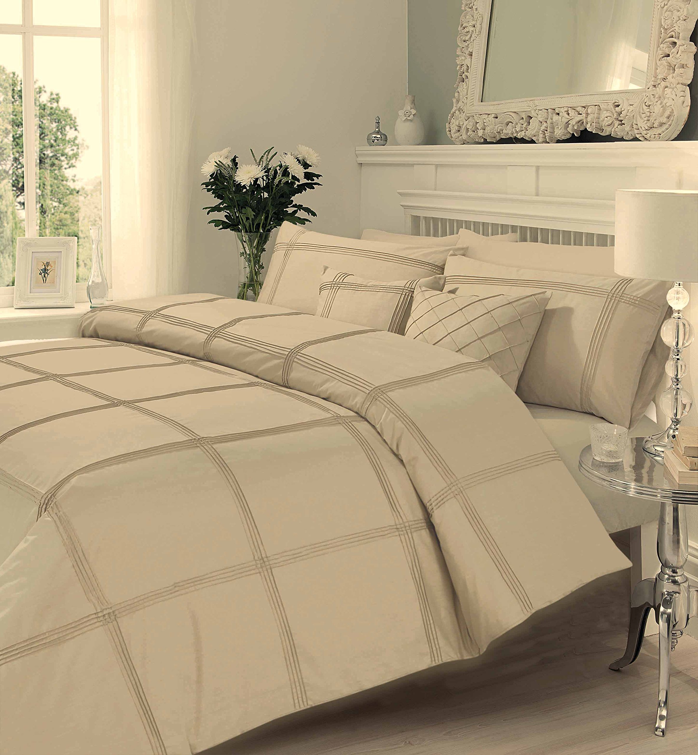 GC GAVENO CAVAILIA Gaveno Cavalia Signature Collection Hamlet Set With Duvet Cover and Pillow Case Latte Double, Polyester-Cotton