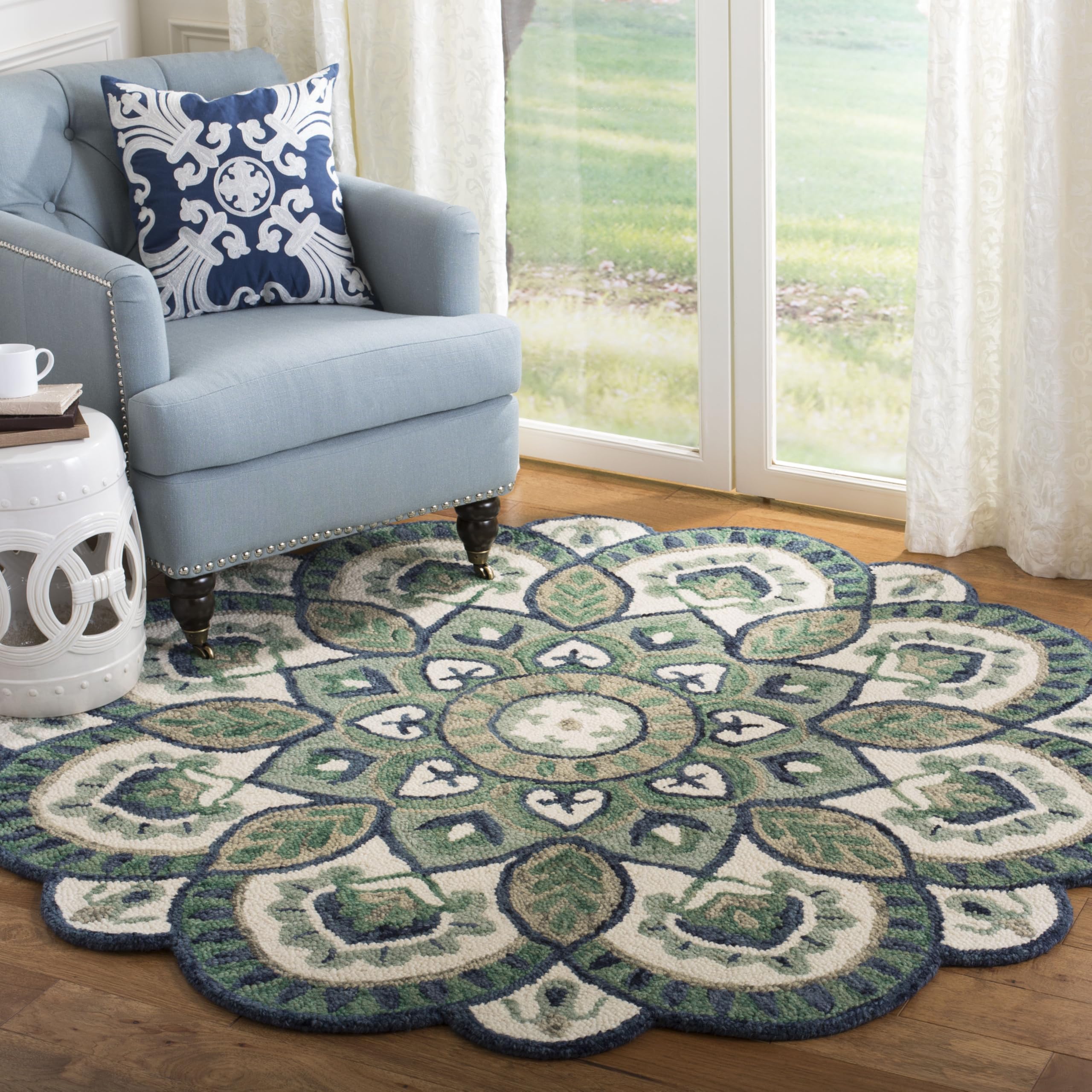 SAFAVIEH Novelty Collection Area Rug - 10' Round, Ivory & Blue, Handmade Boho Floral Rustic Country Wool, Ideal for High Traffic Areas in Living Room, Bedroom (NOV604M) Image