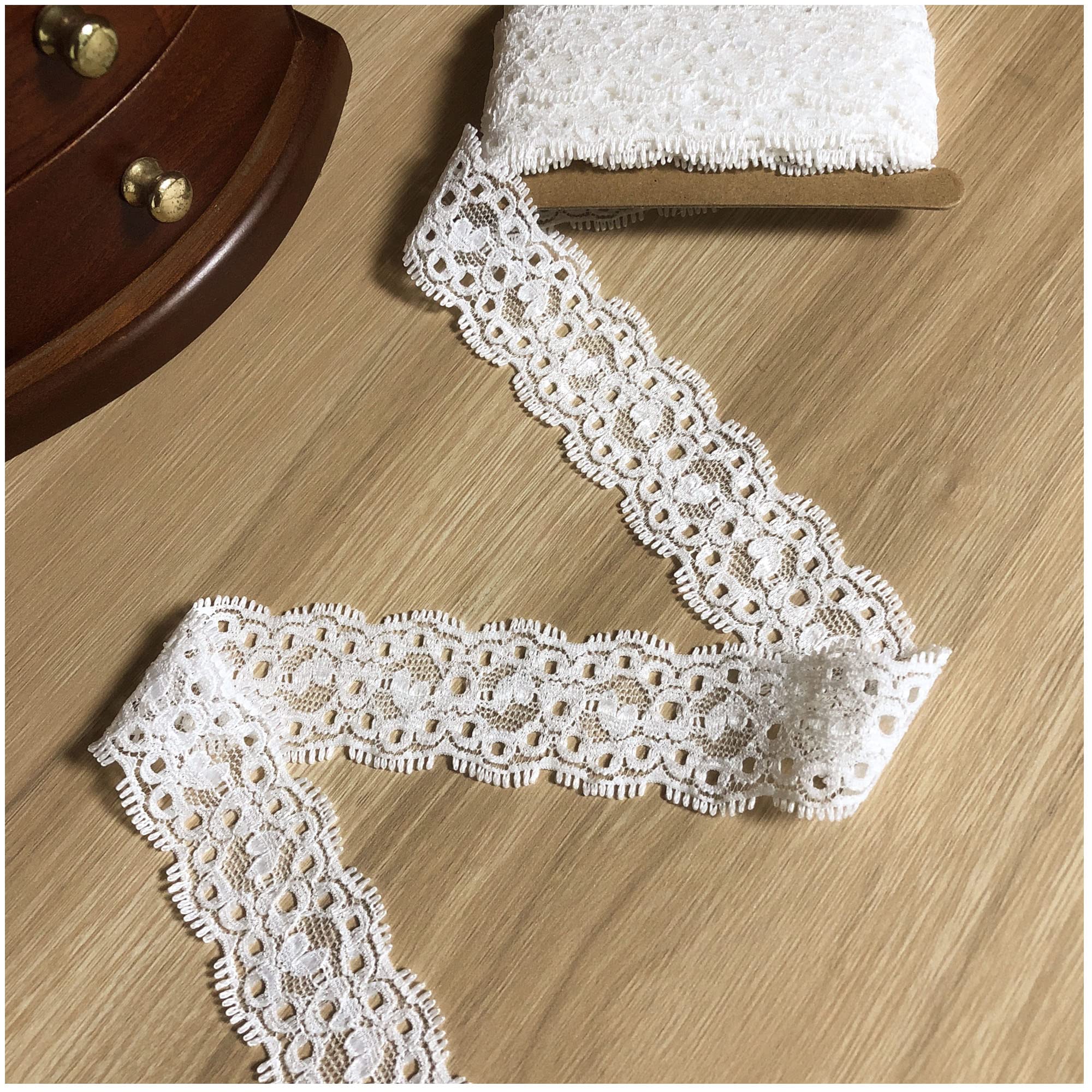 Photo 1 of 1.1 inch lace Trim, 10 Yards Long White lace Ribbon, Vintange Floral lace for Garment Sewing, Handcrafts, Gift Wrapping, Wedding Decoration (10 Yards 8209White)