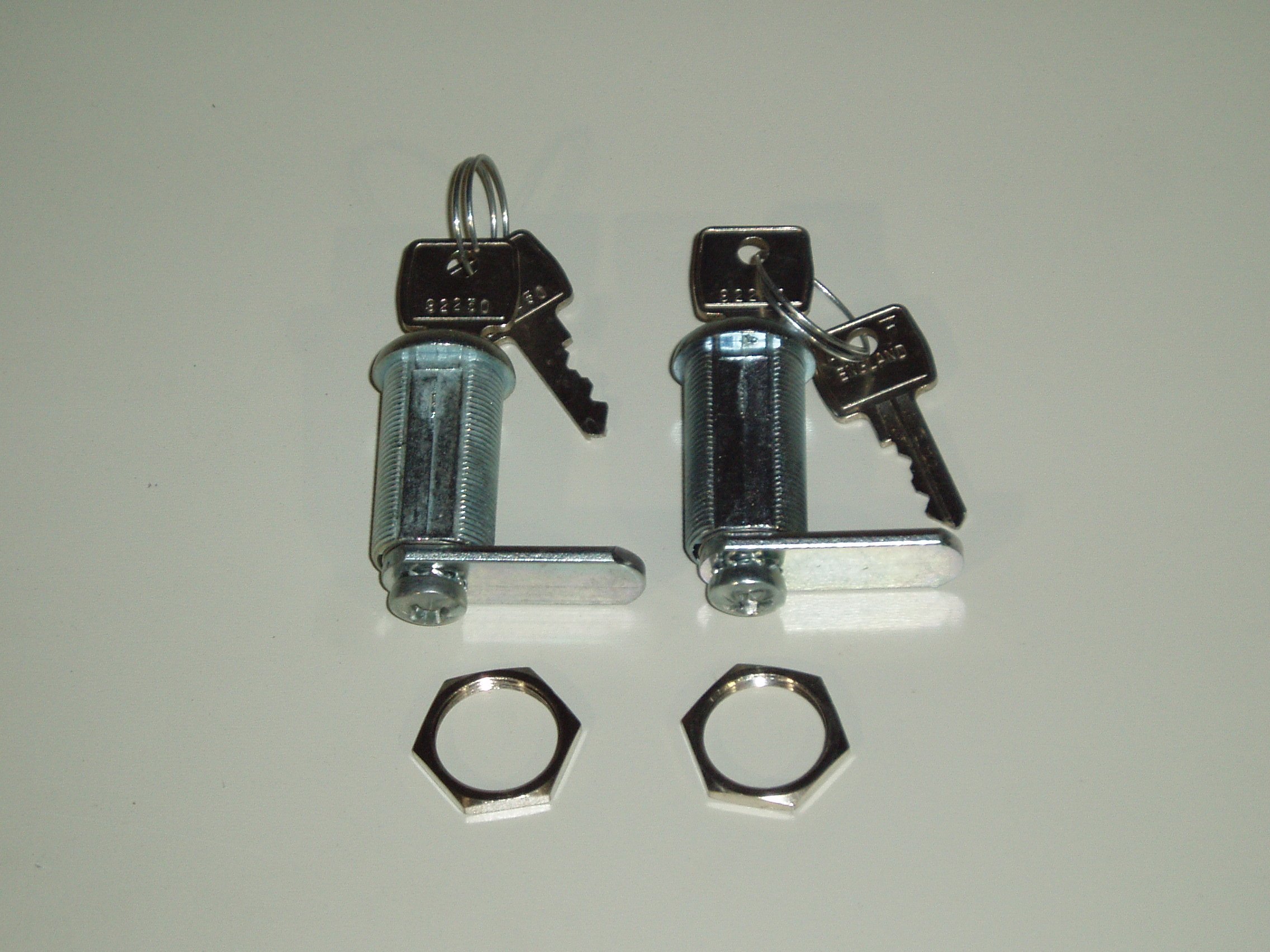 2 x Fruit Machine 92250 Pass Locks and Keys**