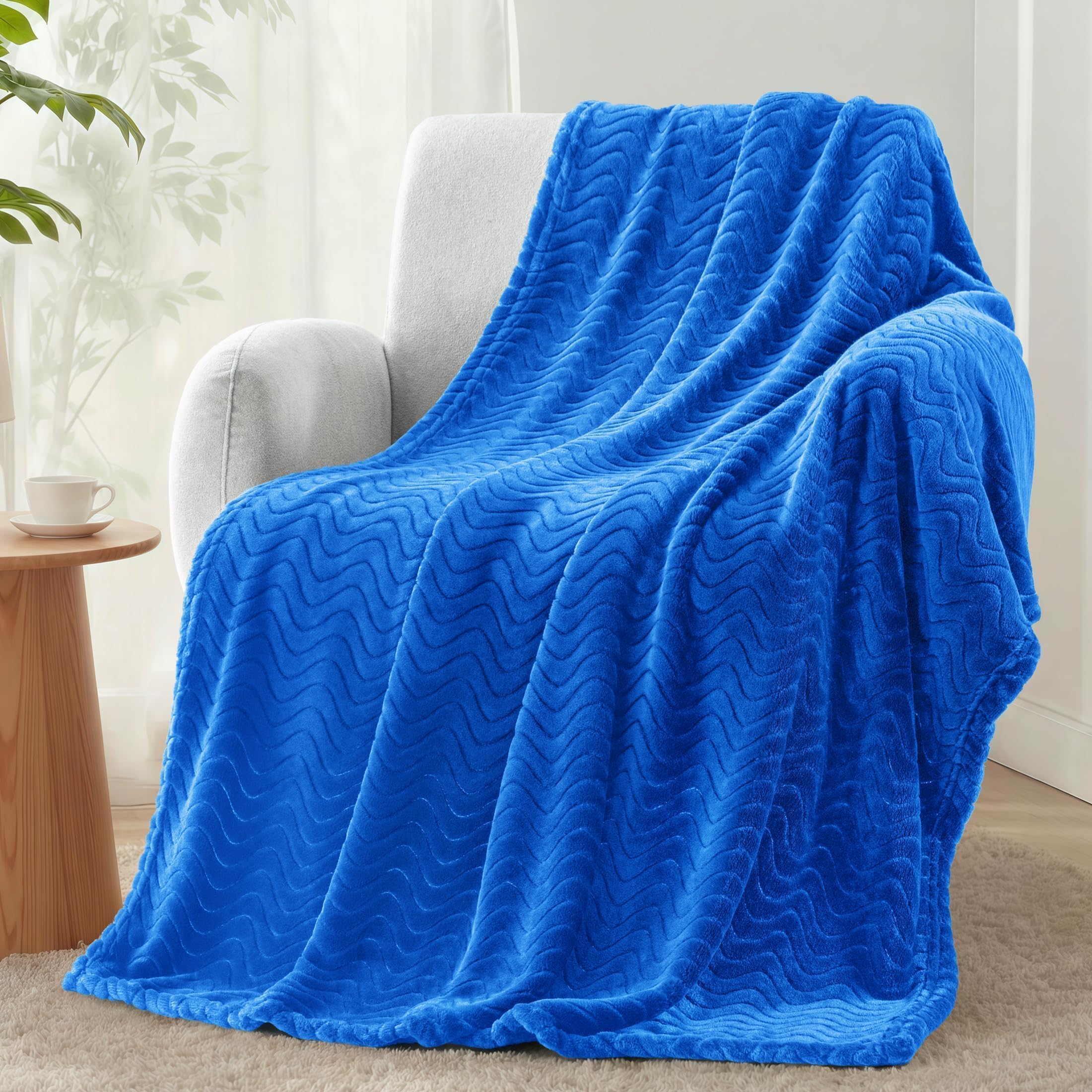 Exclusivo Mezcla Fleece Throw Blanket for Sofa, 127x178 CM Cozy Lightweight Blankets for All Season, Decorative Giftable Fuzzy Plush Wave Textured Throws for Women, Men, Cobalt Blue