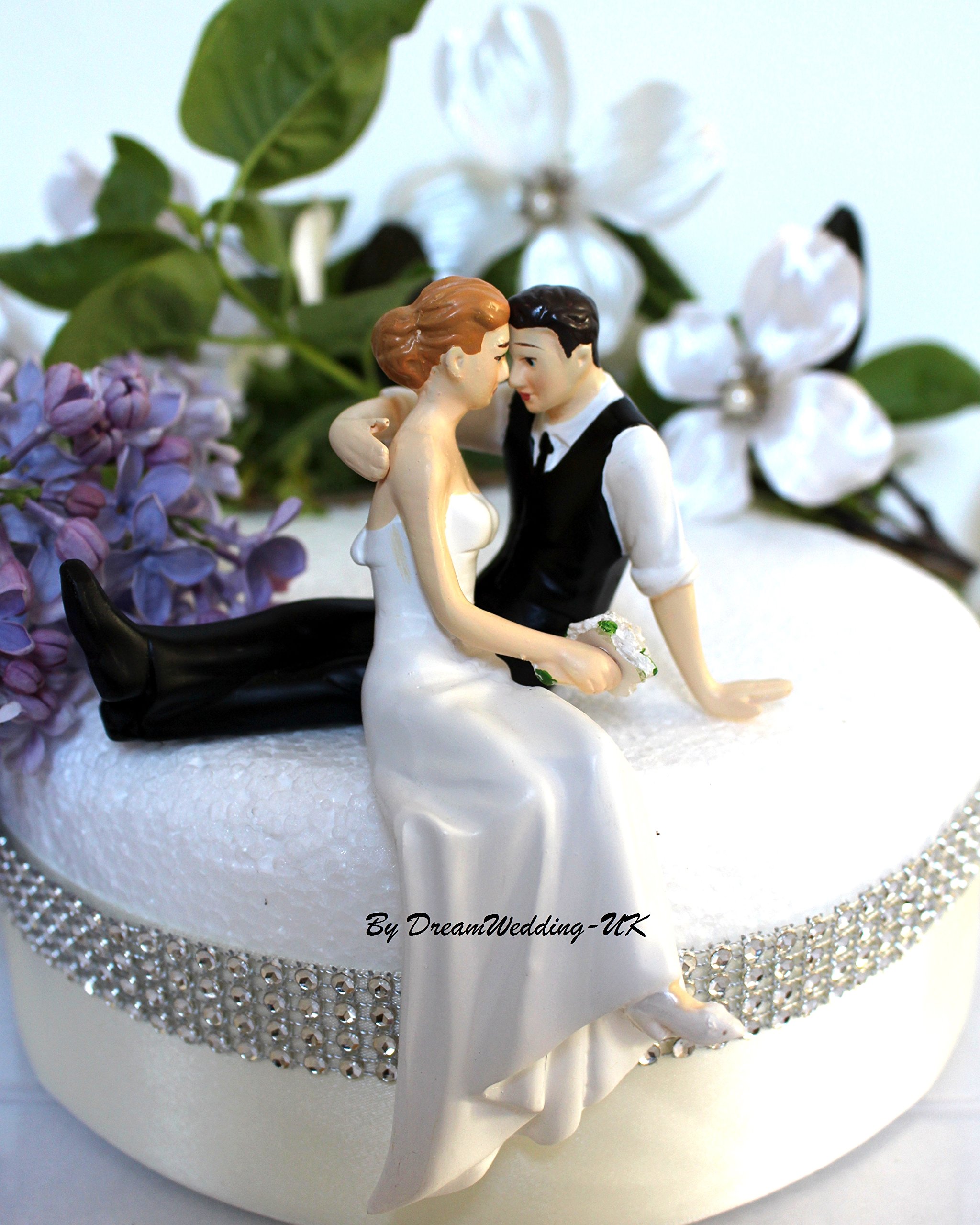 DreamWedding-UK "The Look of Love Wedding Cake Topper Bride and Groom New Hair Choice, Artificial Resin, Blonde Bride/Brunet Groom, 5 x 12 x 12 cm