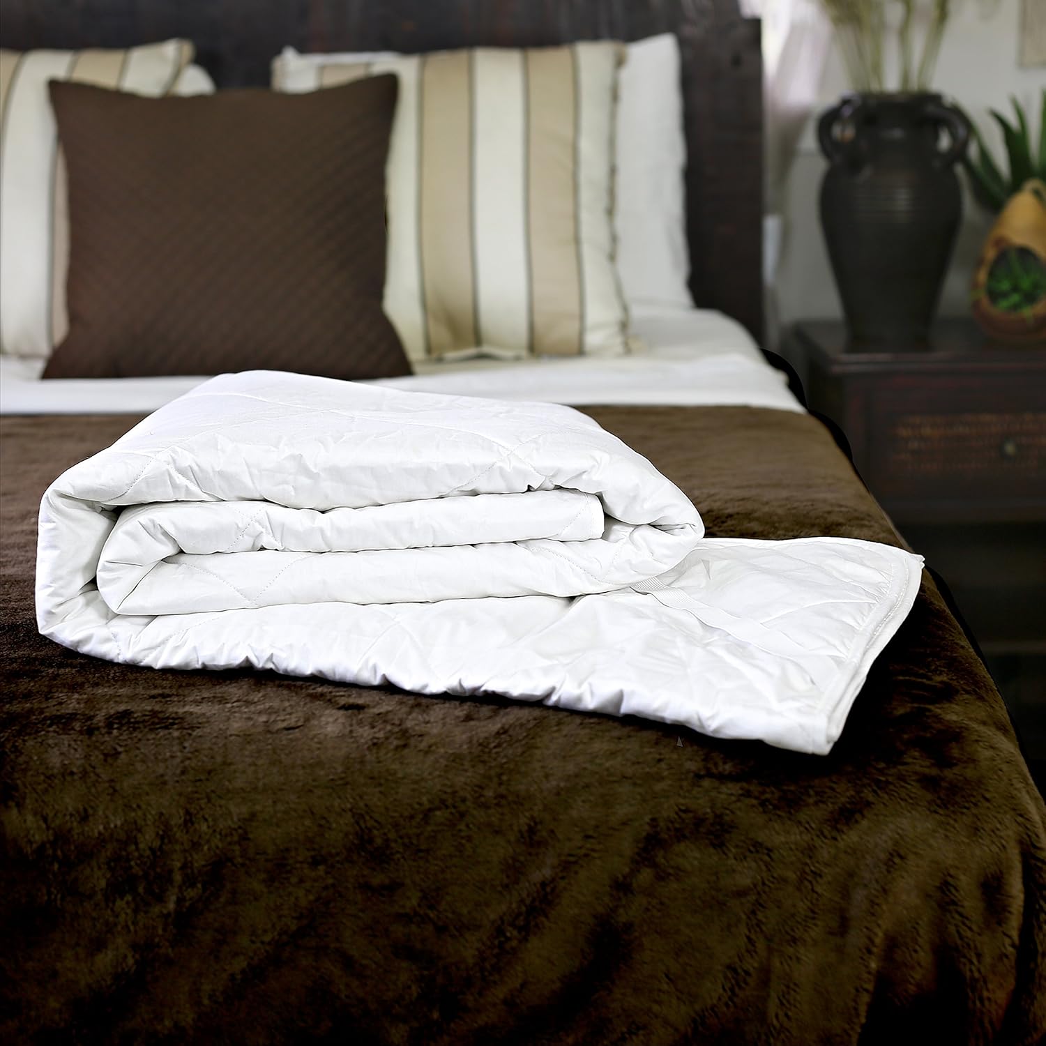 Silk Bedding Direct SILKFILLED MATTRESS TOPPER. SUPER KING SIZE. 100