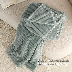 Bedsure Twin Blanket for Couch - Super Soft Cozy