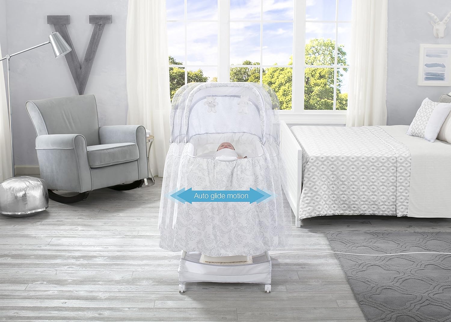 auto gliding bassinet