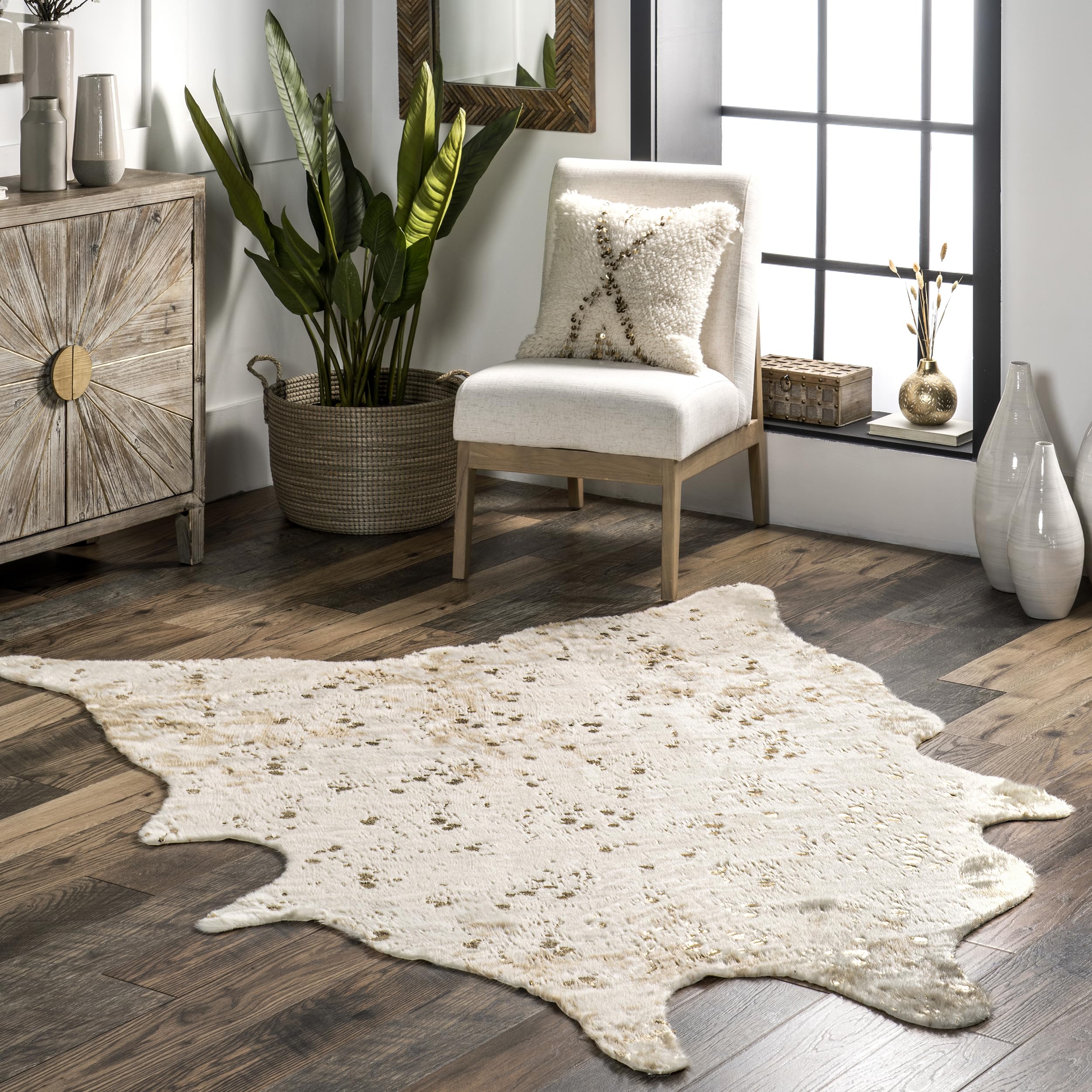 Photo 1 of **DIRTY FROM TRANSPORT **nuLOOM Iraida Animal Print Shaped 5x7 Area Rug for Living Room Bedroom Dining Room Kitchen, Gold/Off White