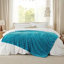 Bedsure GentleSoft Teal Fleece Blanket for Couch