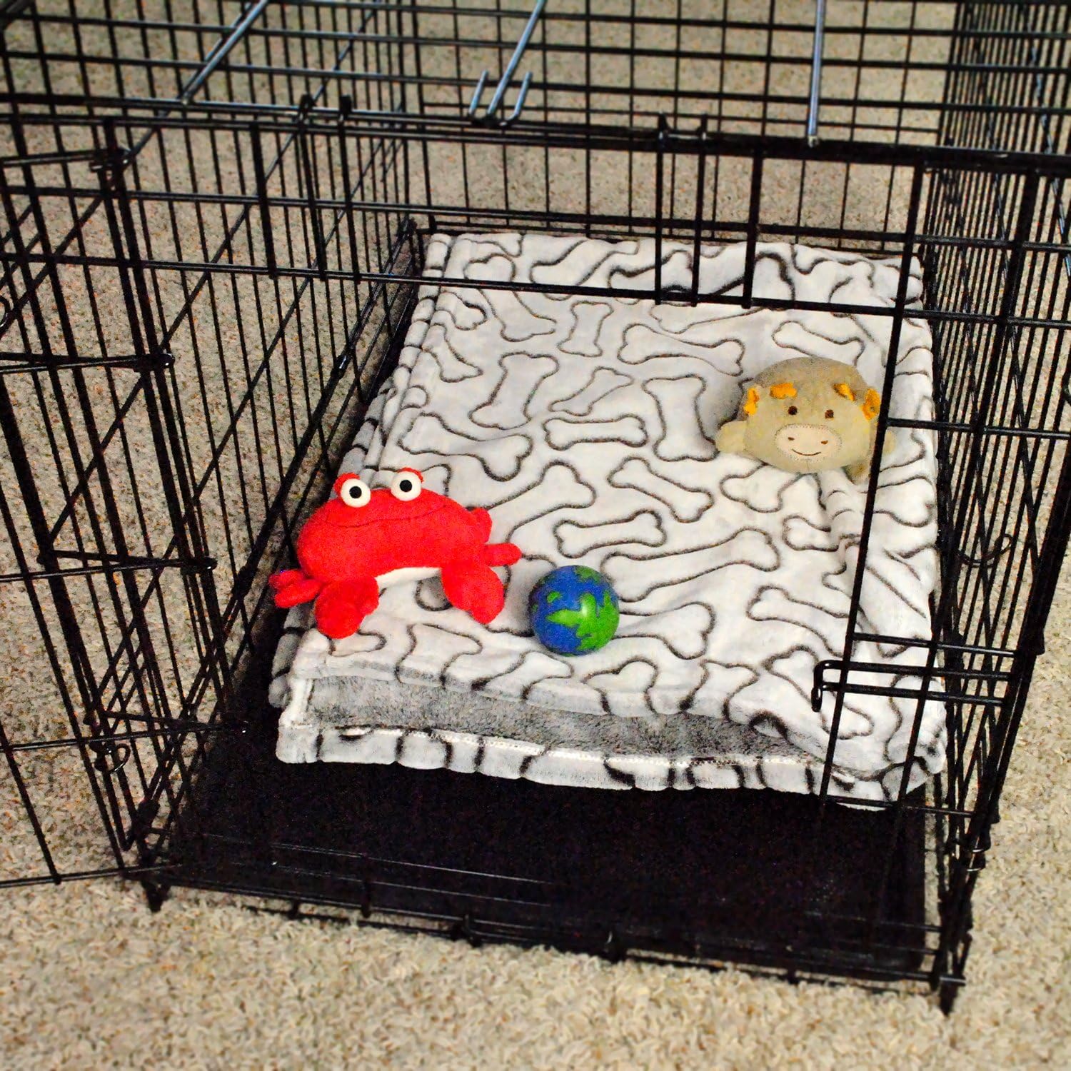 DII Bone Dry Microfiber Pet Blanket for Dogs and Cats, 36x48", Warm, Soft and Plush for Couch, Car, Trunk, Cage, Kennel, Dog House-Navy : Pet Supplies