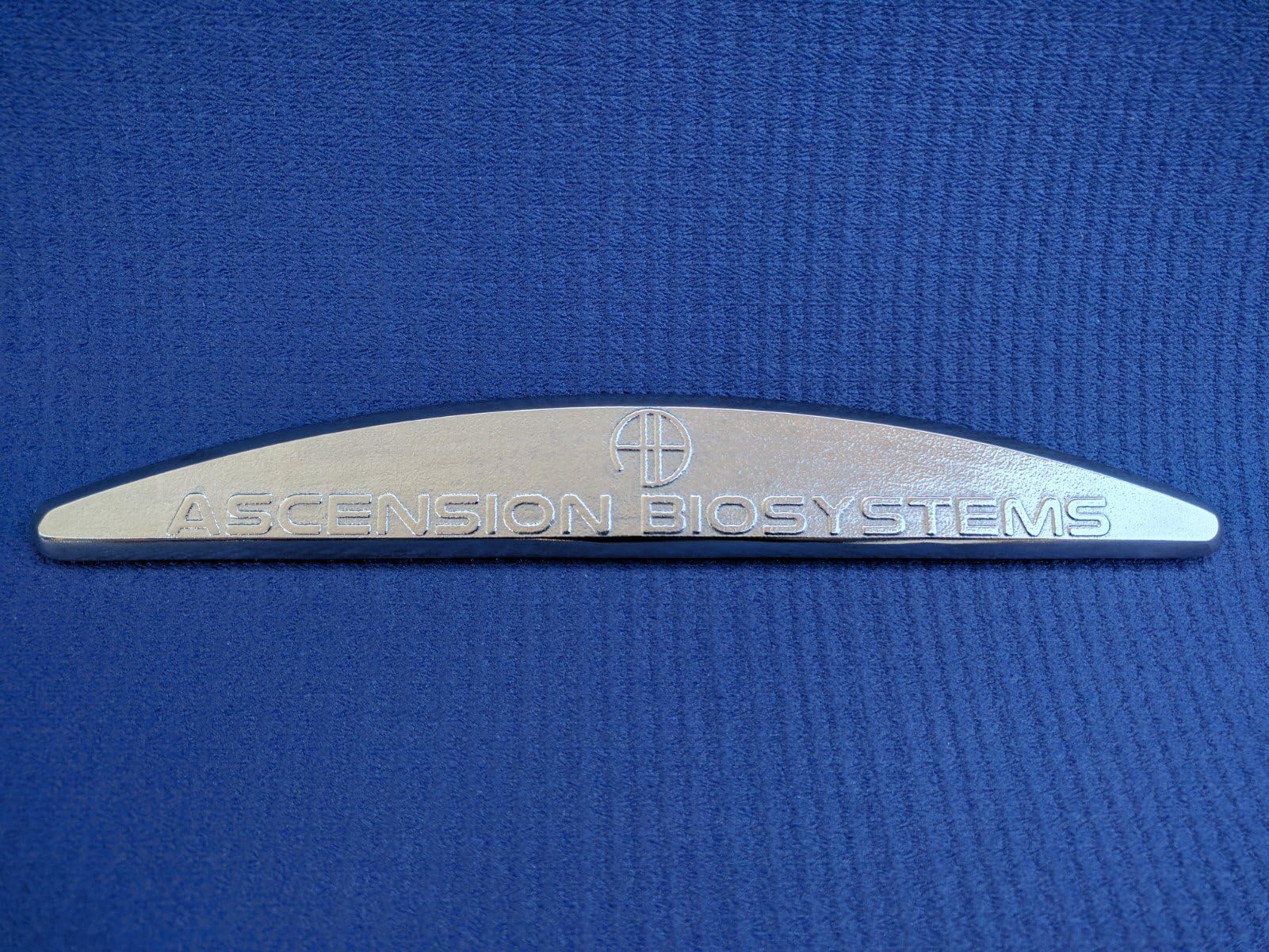 D Instrument Natural Grip (Superficial Beveled Edge)