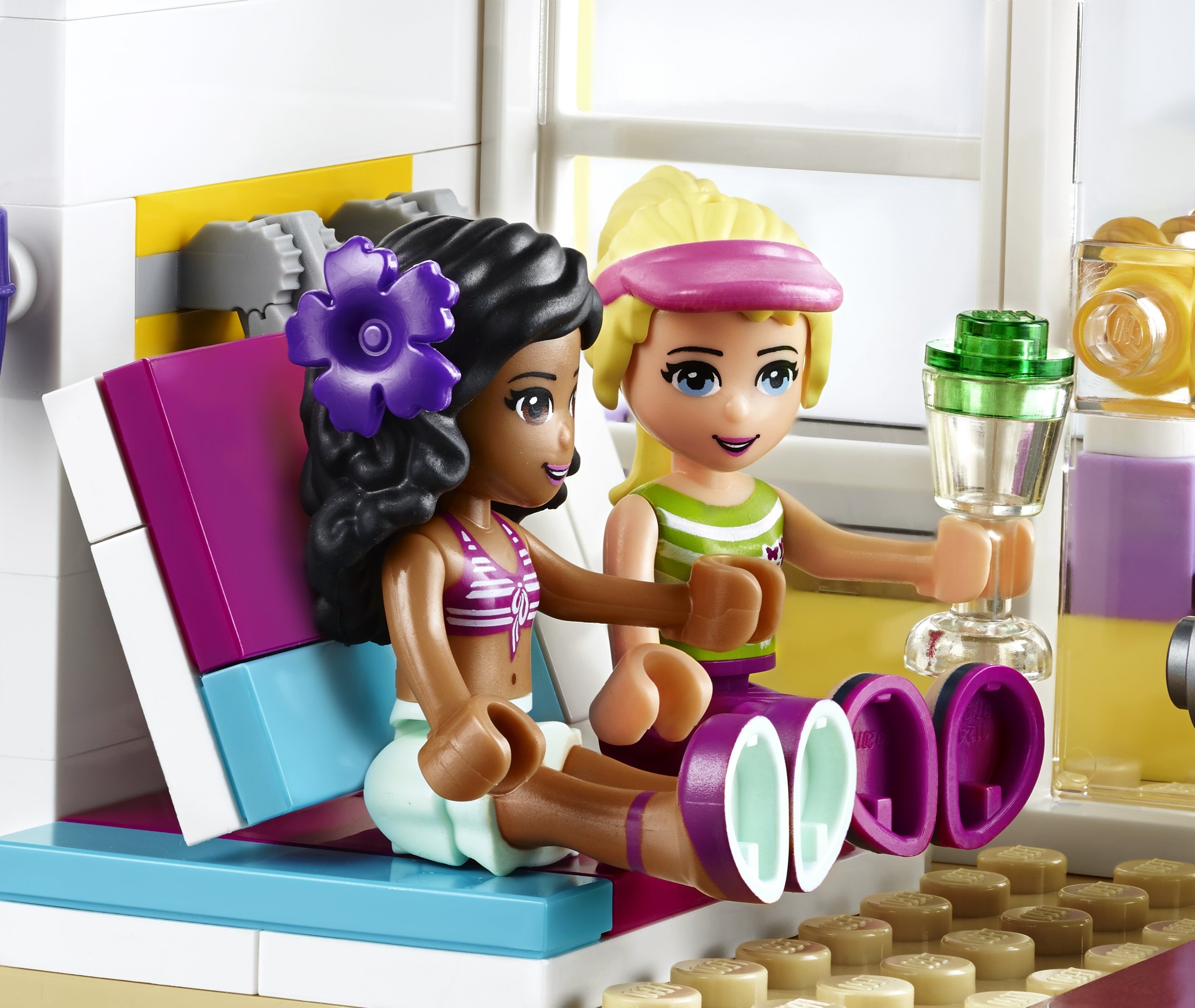 lego friends 41037 stephanie's beach house