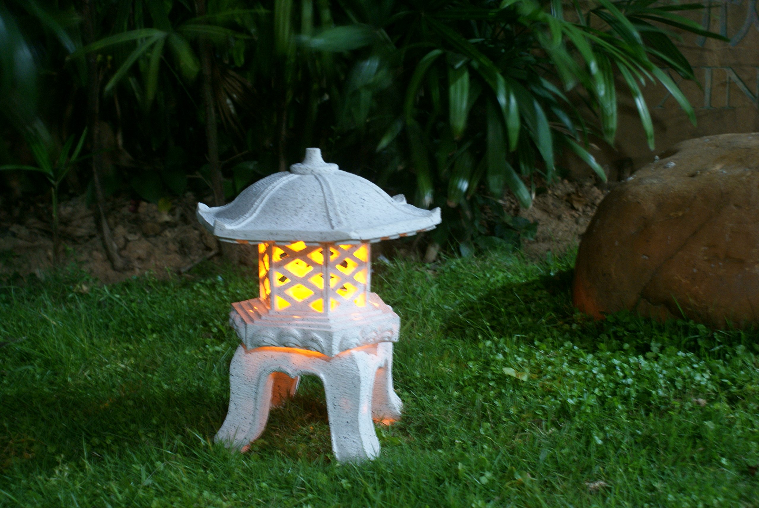 TIAAN 14”height Japanese style lantern Solar garden lamp Solar pagoda
