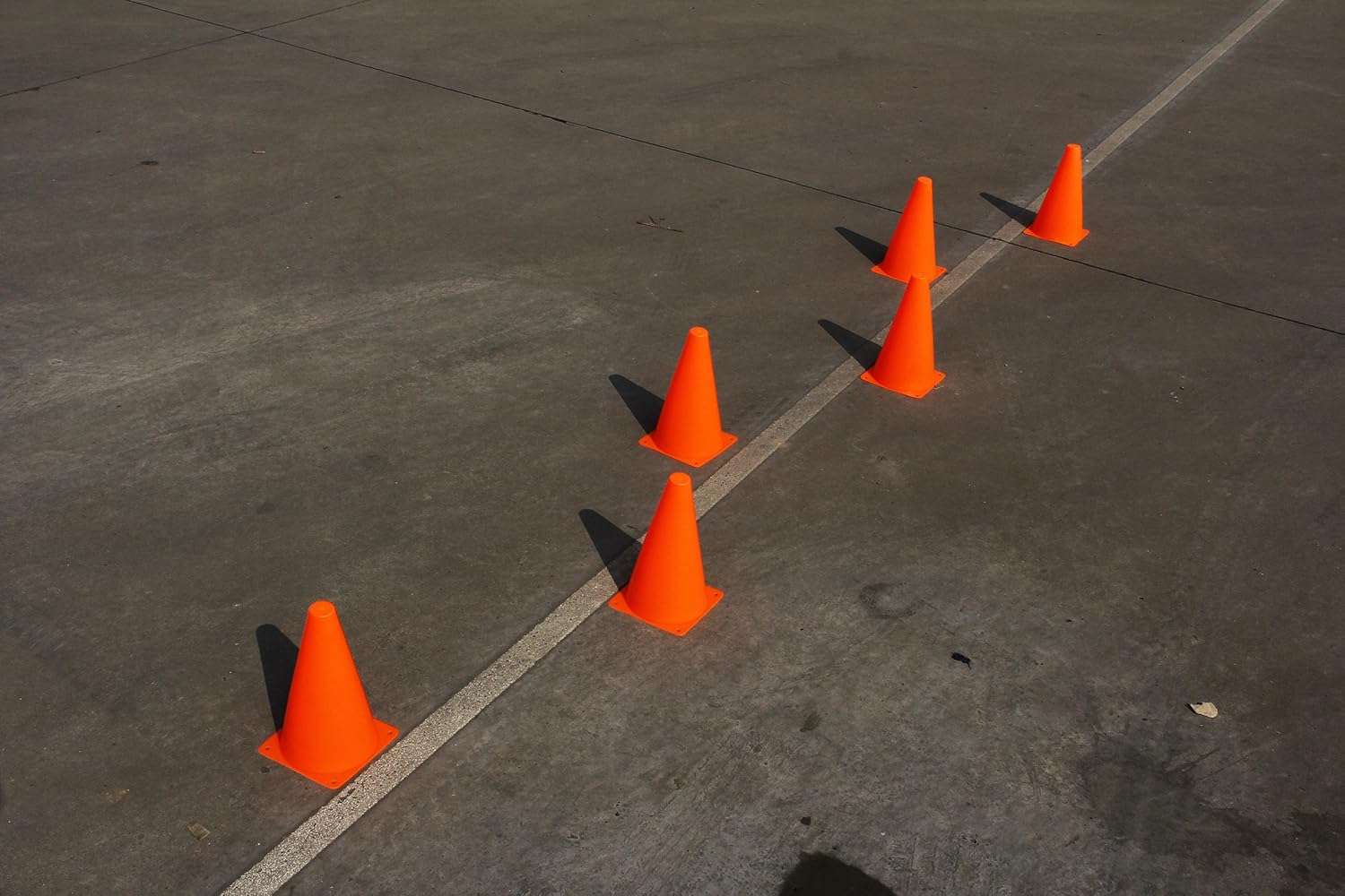 Juvale 9 Inch Orange Plastic Sports Safety Parking Cones (12 Pack) : Sports & Outdoors