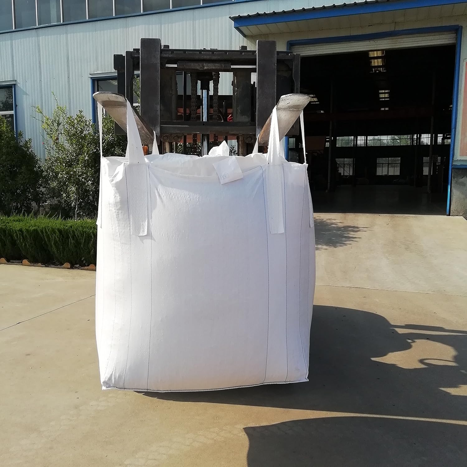 Secbolt FIBC Bulk Bag, 1 One Ton Bag, 35"L x 35"W x 43"H, 2200lbs SWL, Duffle Top Flat Bottom, Woven Polypropylene Bags: Industrial & Scientific