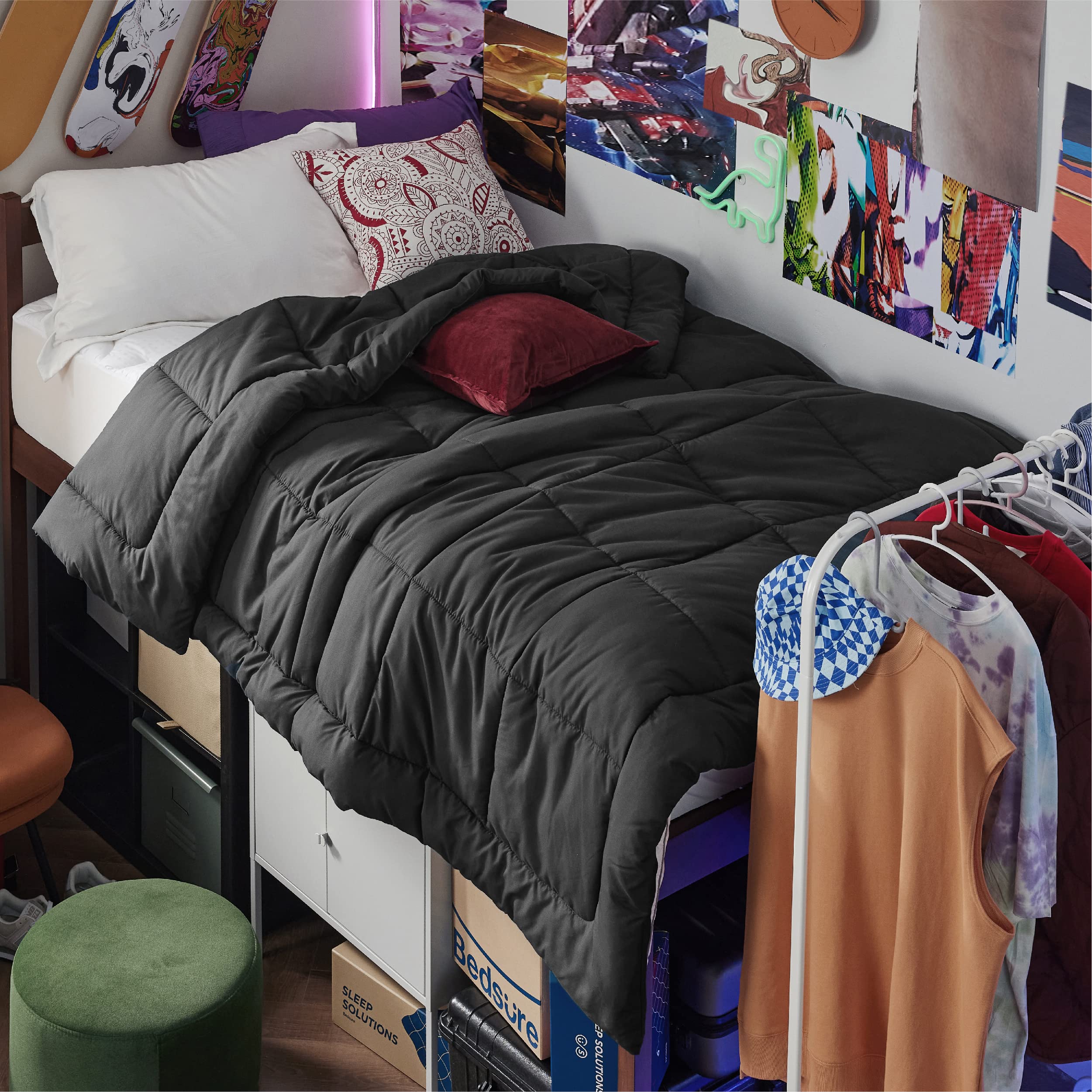 Photo 1 of Bedsure Comforter Duvet Insert - Quilted Comforters Twin XL Size, All Season Duvet, GentleSoft Down Alternative Bedding, with 8 Tabs, Gifts for Women/Men, Black, Twin XL 92 x 68 Inches