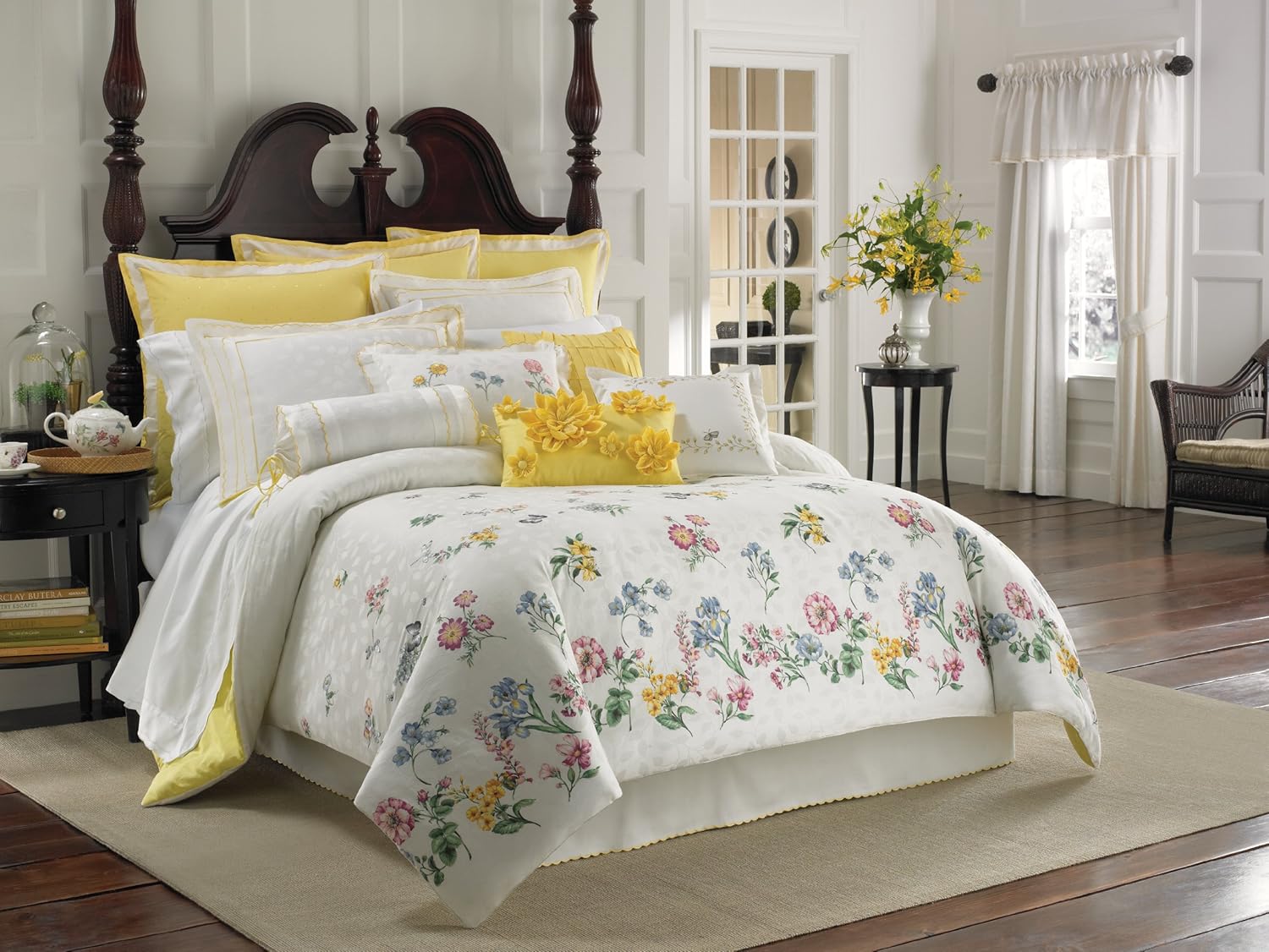 Lenox Flowering Meadow Queen Comforter Set Home & Kitchen