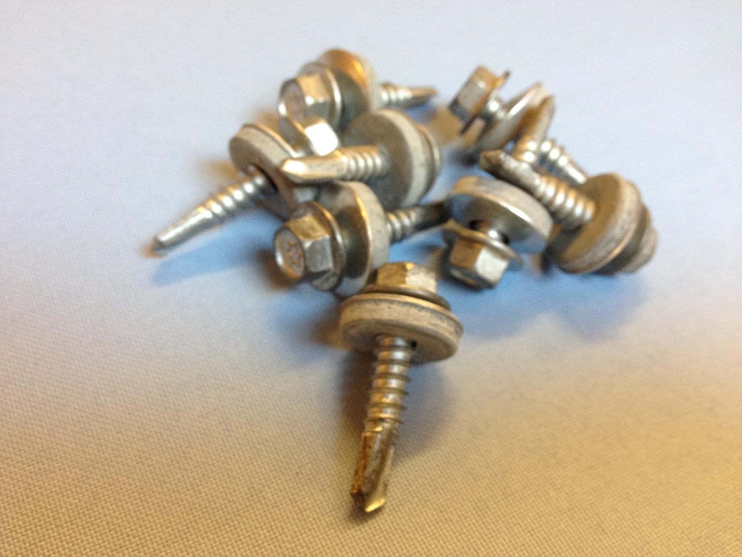 100 piece pack 12 x 25mm Tec Teck Cladding Self Drilling Screws for