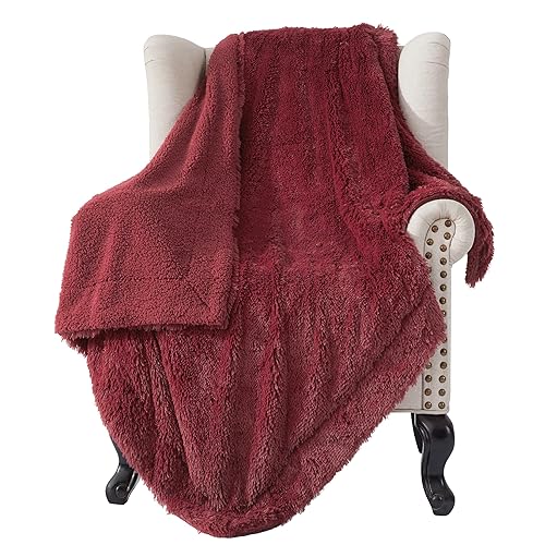 Bedsure GentleSoft Fluffy Burgundy Red Throw Blanket, Maroon Red Decor  Gifts for Women, Soft Cozy Fuzzy Sherpa Fleece Plush Thick Warm Faux Fur  Throws