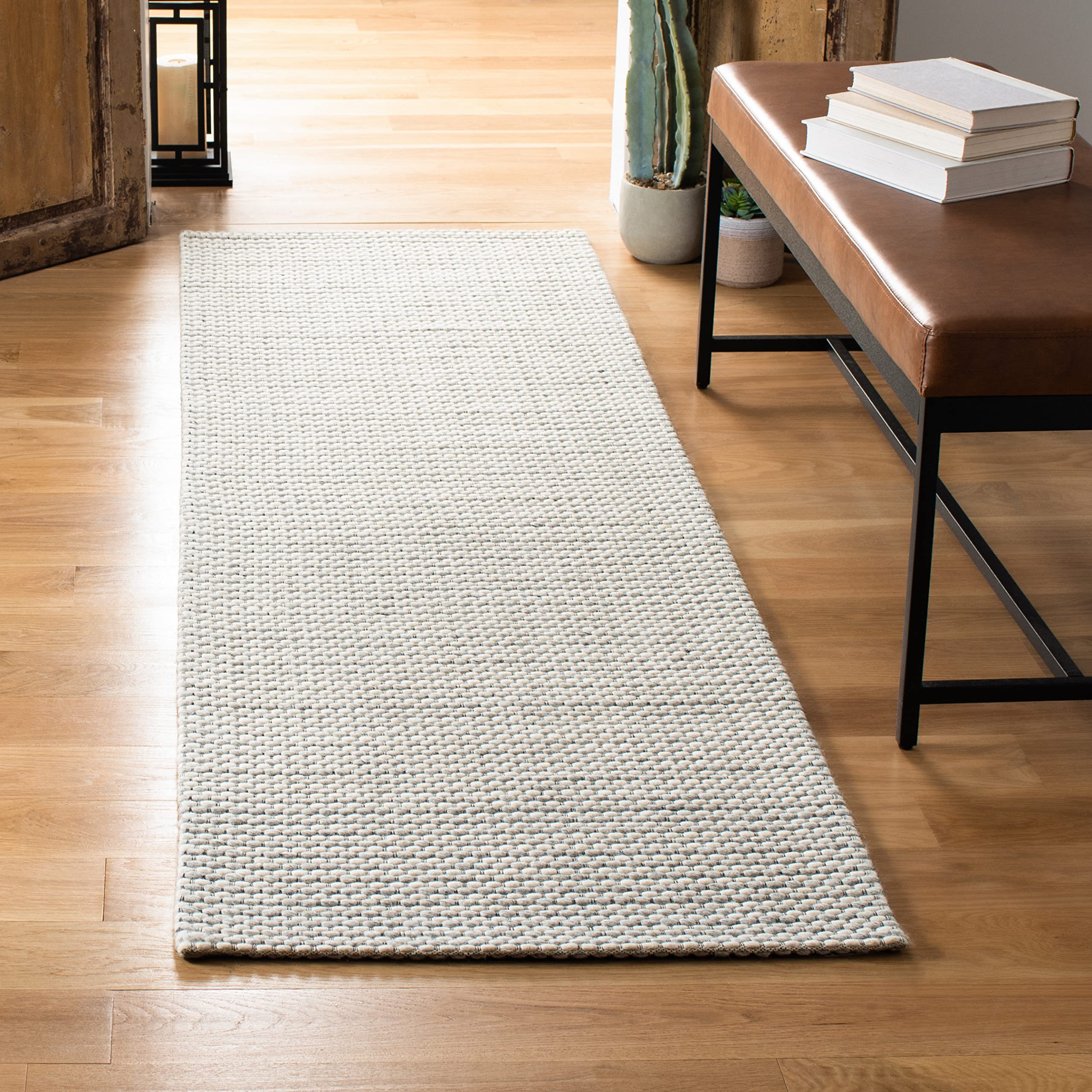 SAFAVIEH Natura Collection Runner Rug – 2’3″ x 14′, Silver & Ivory, Handmade Wool, Ideal for High Traffic Areas in Living Room, Bedroom (NAT801G)