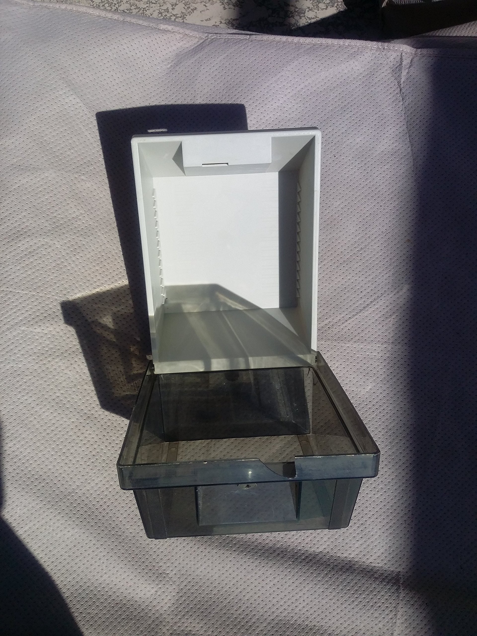 Vintage 1980s Floppy Disk 5 1/4 5.25 Storage Case Data-Case Hinged Plastic Holder (Tinted/Beige)