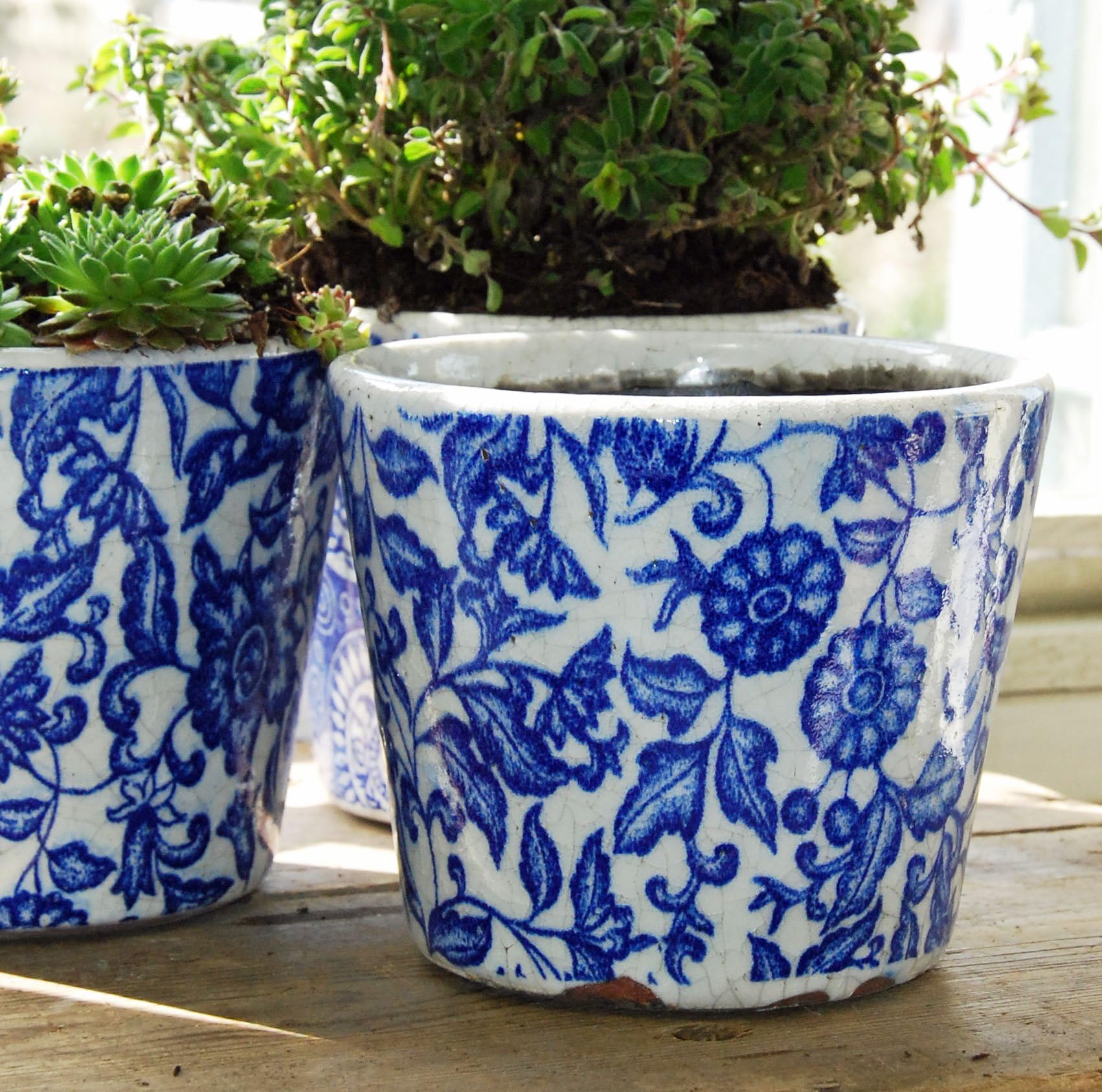 Bluebell Yard Vintage Dutch floral terracotta blue & white plant pot