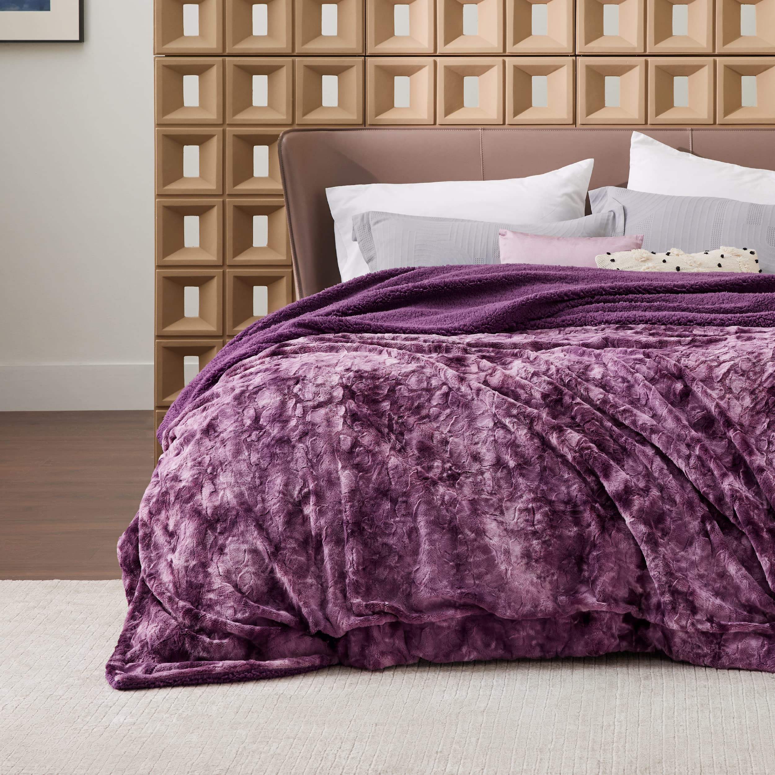 Bedsure Fuzzy Blanket Queen Size - Purple, Soft and Comfy Sherpa, Plush ...