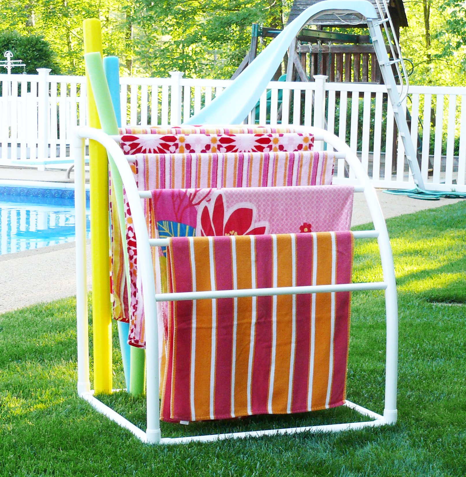 TowelMaid Curved 7 Bar Freestanding Outdoor Poolside Towel Rack eBay