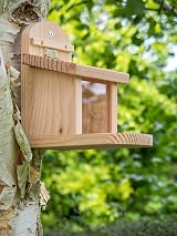 Wildlife World Wooden Squirrel Feeder Box with Lift Up Lid view 4