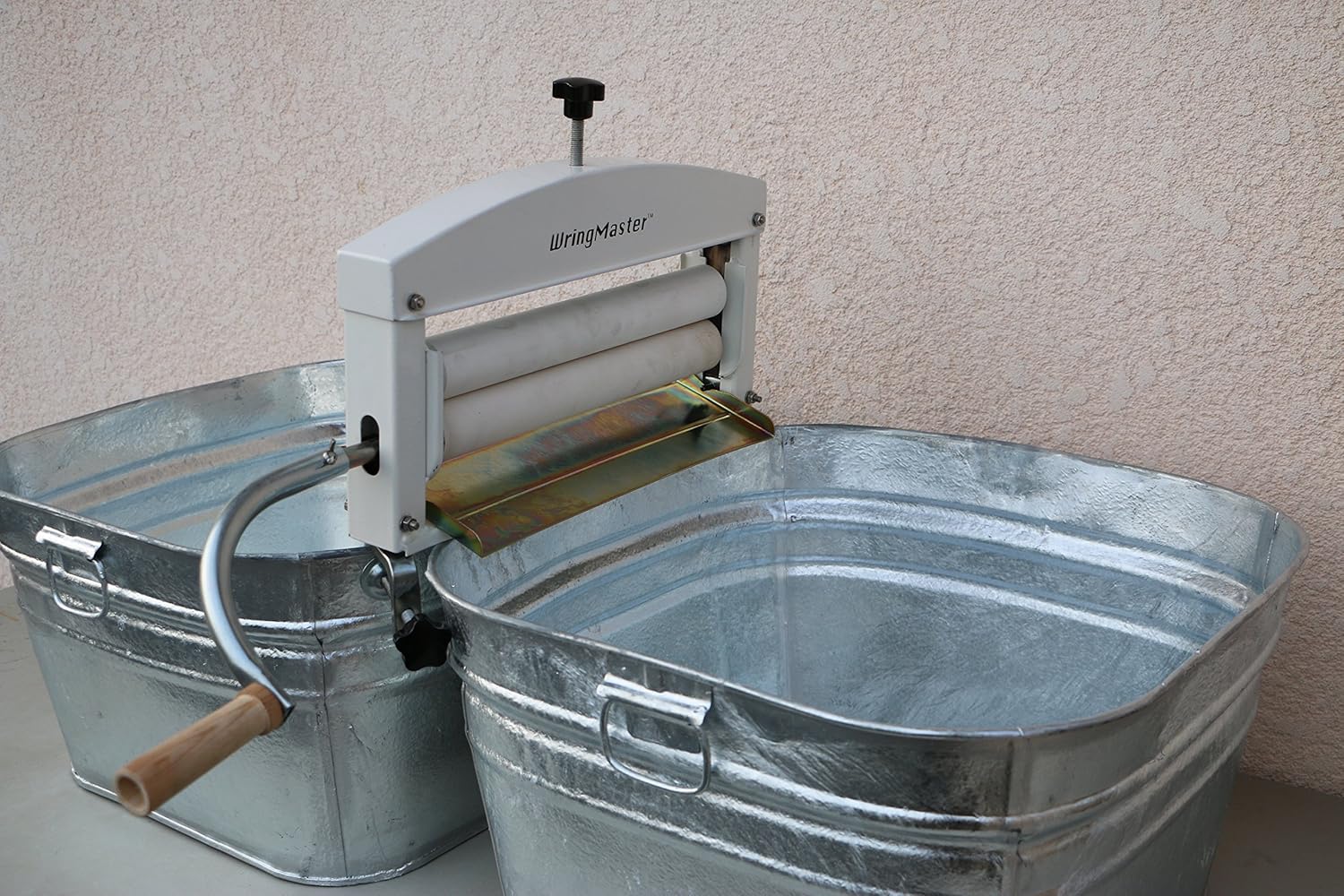 Amazon.com: WringMaster Clothes Wringer Hand Crank - Extra wide - for Home,  Boating, Camping, Laundry Dryer: Health & Personal Care