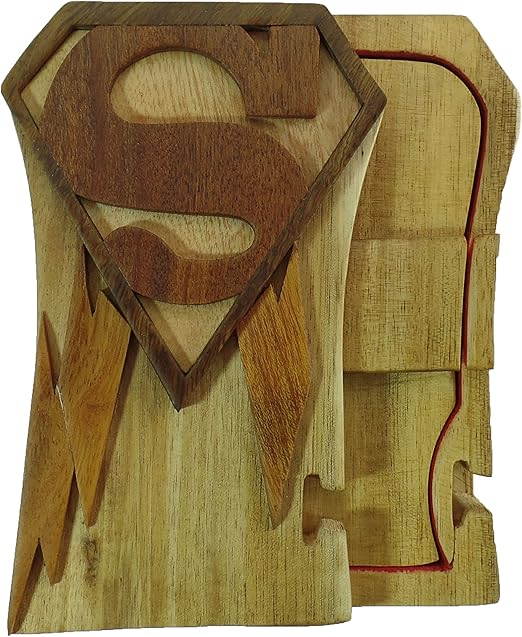 Amazon Com Superman Super Hero Hand Carved Puzzle Box Con Pinturas No No Manchas Hidden Interior De Fieltro Que Se Esconde Joyas Tarjetas De Regalo O Dinero No Hay Dos Nunca Sea Identica Pet