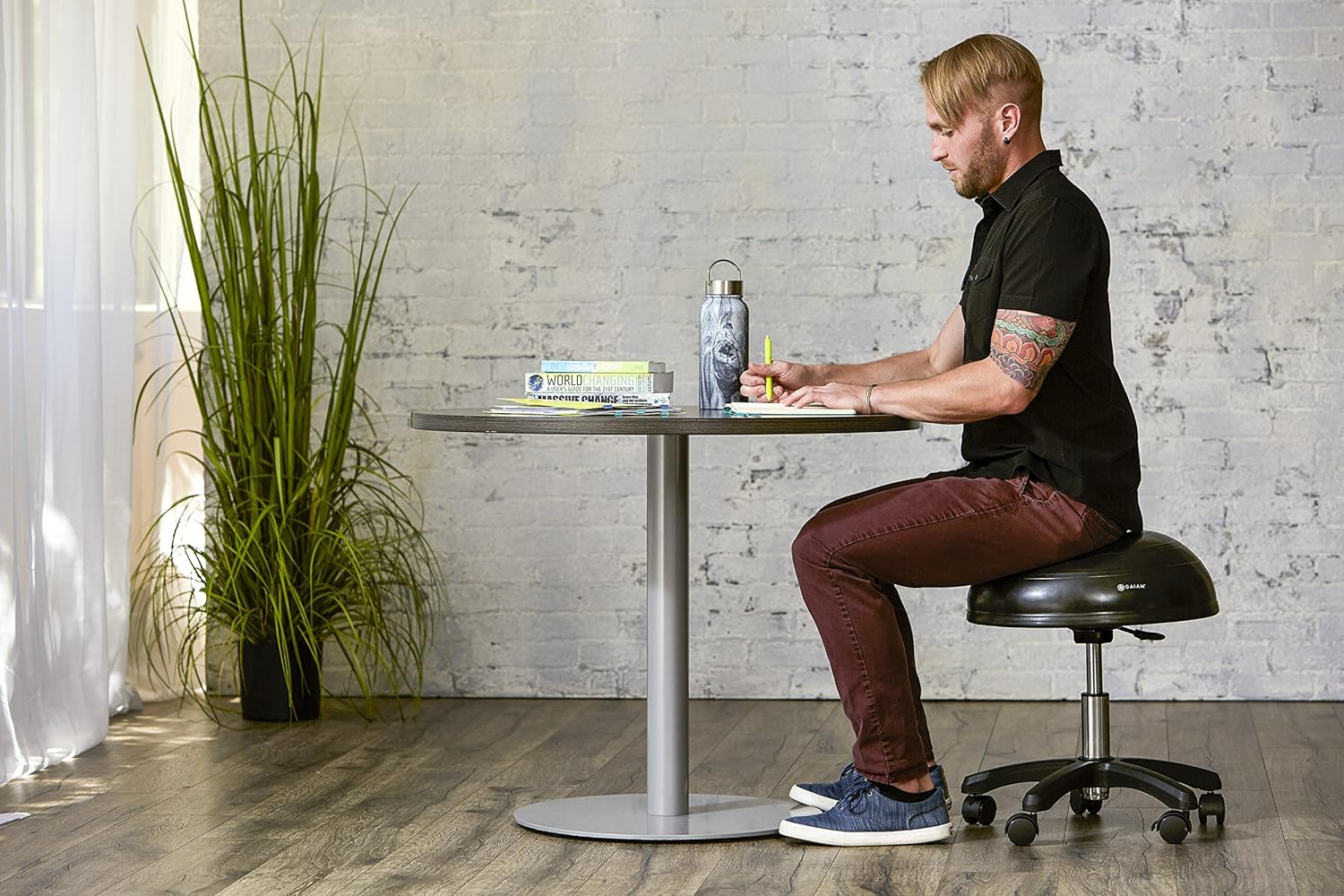 מוצרים למשרד Gaiam Balance Ball Chair Stool, HalfDome Stability Ball