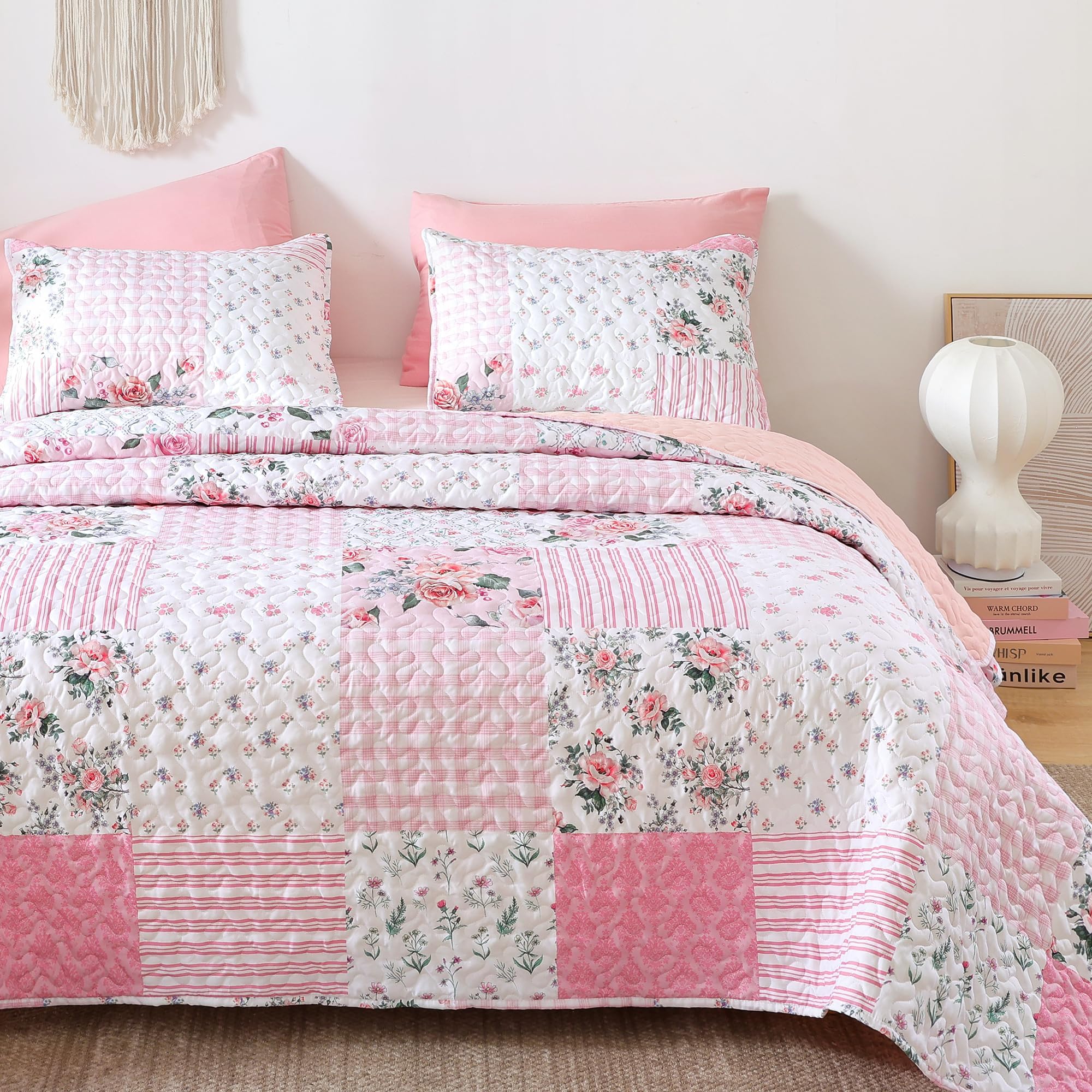 YIKUSH Quilt Sets King Size Floral Quilt Set 3 Pieces Bedding Set Bedspreads Pink Comforter Blanket with 2 Pillow Cases- Ultra Soft Floral Coverlet with Printed Pattern 104in.x 90in.