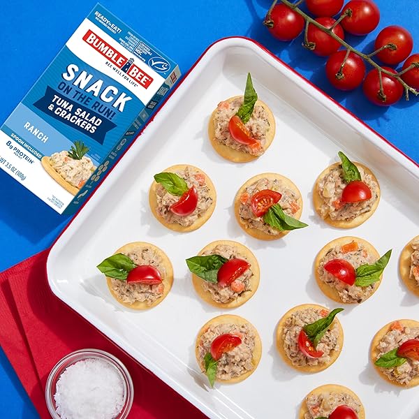 BUMBLE BEE SNACK ON THE RUN RANCH TUNA SALAD WITH CRACKERS KIT, READY TO EAT SPOON INCLUDED WILD CAUGHT TUNA SHELF STABLE & CONVENIENT PROTEIN SNACK- 3.5 OZ