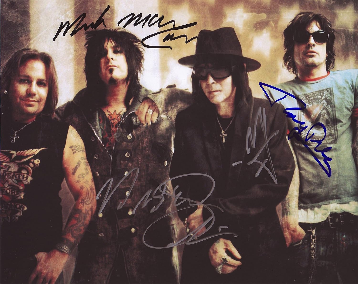 Photographs - Motley Crue Autograph Signed 8 x 10 Photo