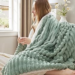 Bedsure Sherpa Throw Blanket for Couch - Super Soft