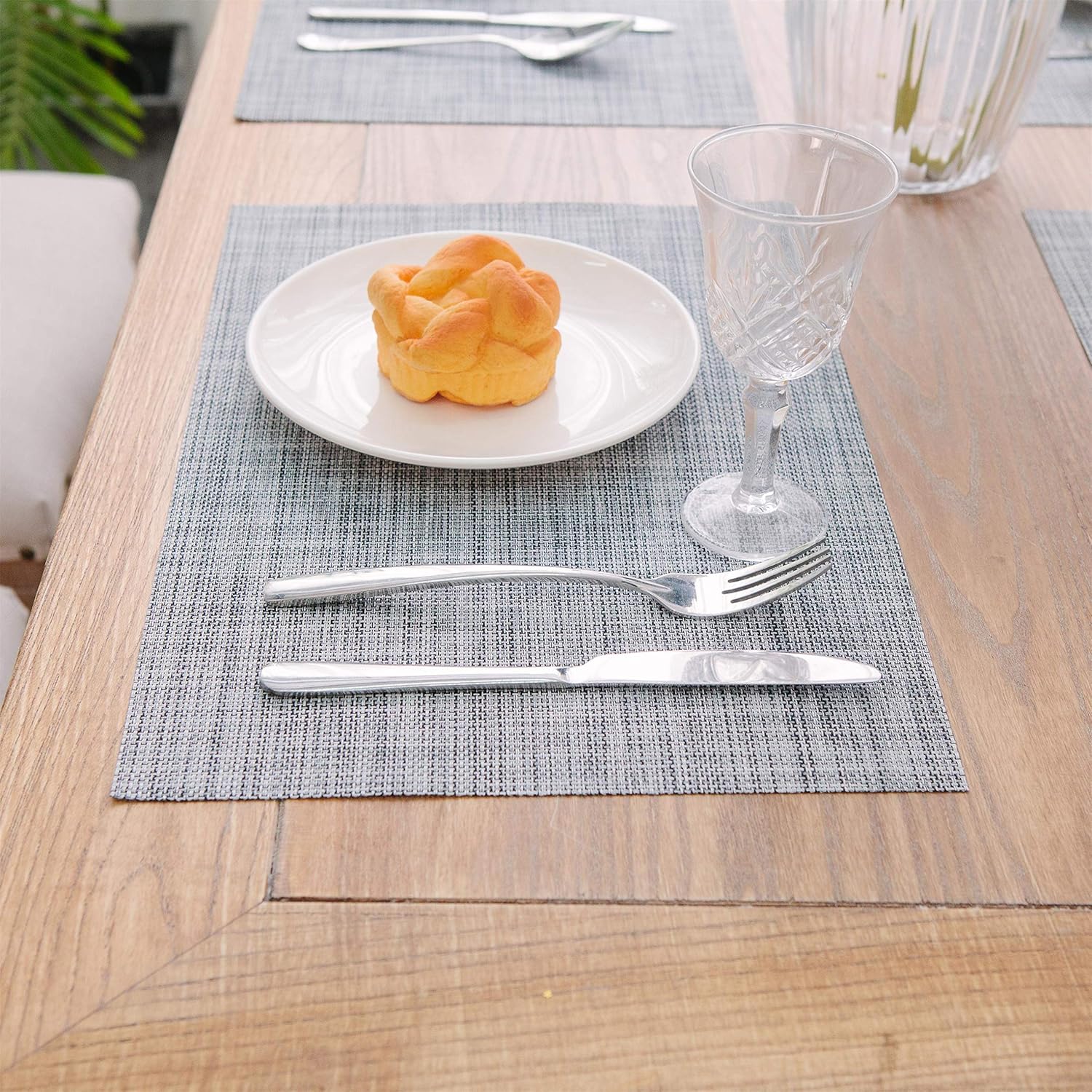 SUNSHINE FASHION Placemats,Placemats for Dining Table,Heat-Resistant Placemats, Stain Resistant Washable PVC Table Mats,Kitchen Table mats (4, Smoky Grey): Home & Kitchen