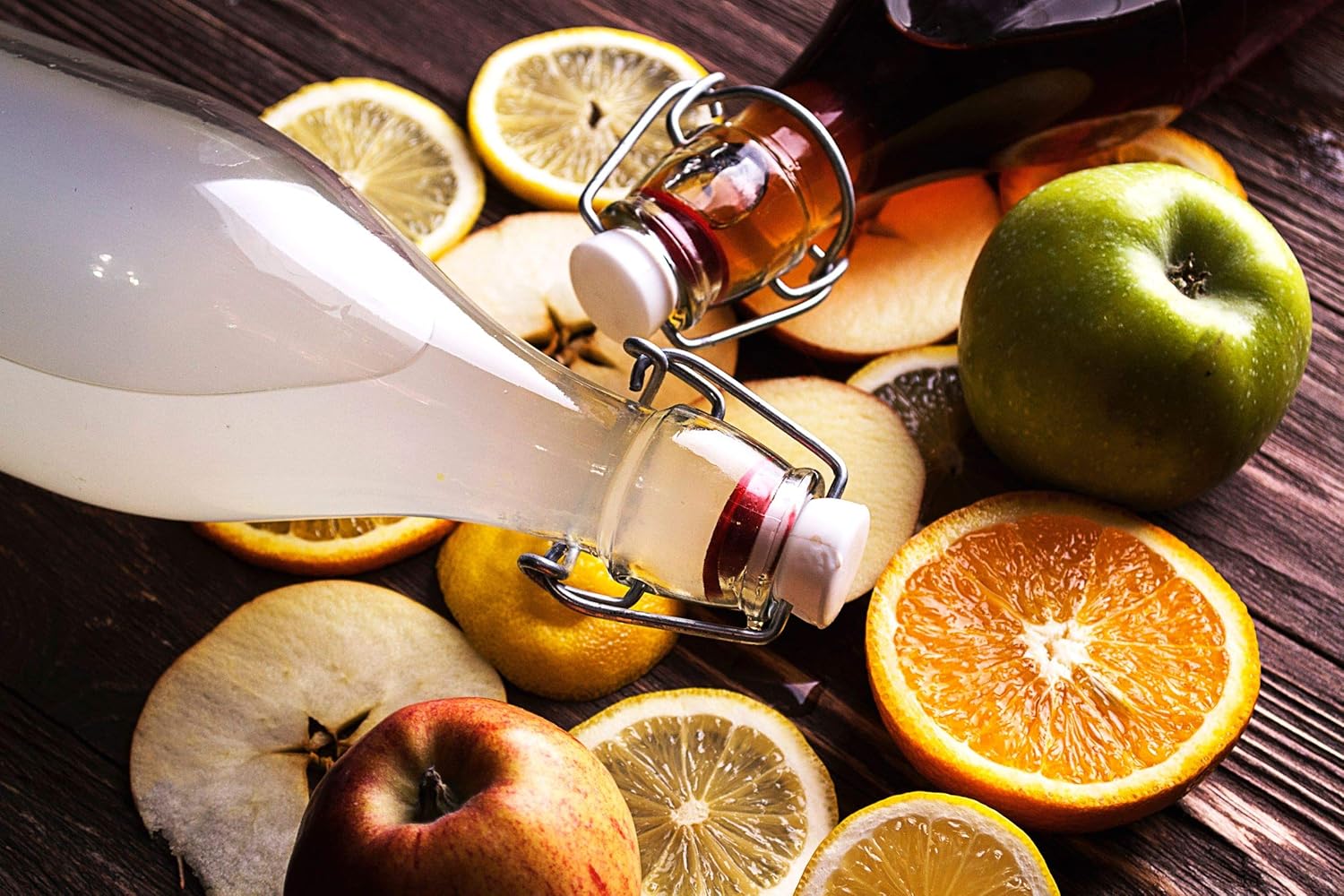 Flip Top Glass Bottle [1 Liter / 33 fl. oz.] [Pack of 6] – Swing Top Brewing Bottle with Stopper for Beverages, Oil, Vinegar, Kombucha, Beer, Water, Soda, Kefir – Airtight Lid & Leak Proof Cap – Clear: Kitchen & Dining