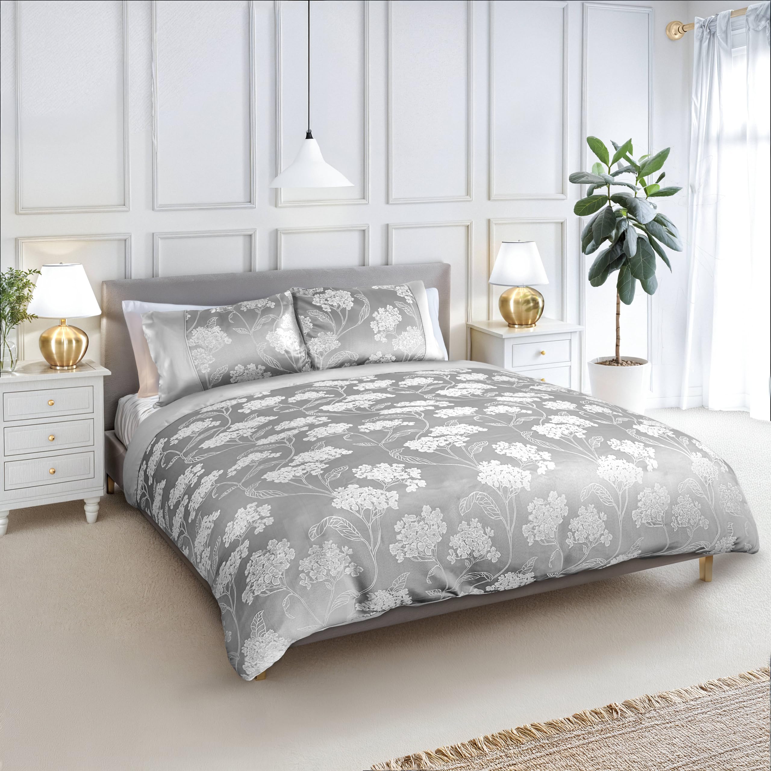 Emma Barclay Blossom - Embellished Jacquard Duvet Set in Silver - Double