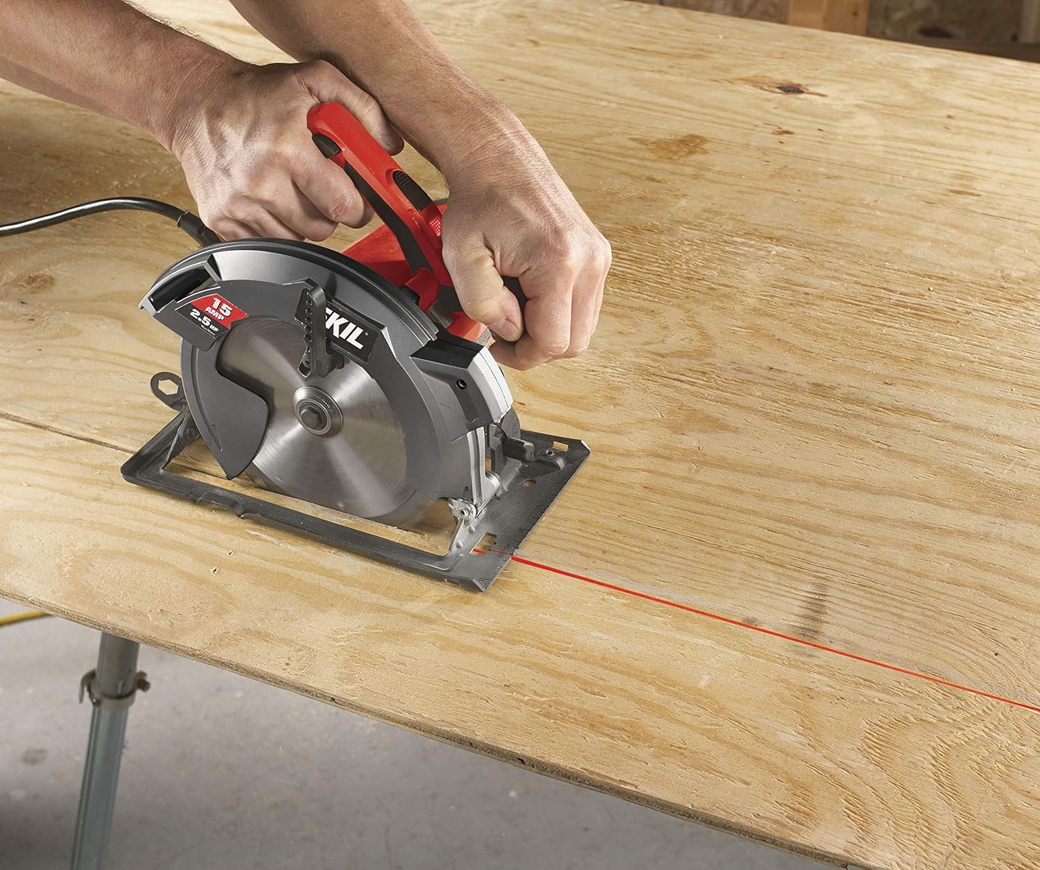 SKIL 5280-01 15-Amp 7-1/4-Inch Circular Saw with Single Beam Laser Guide - - 