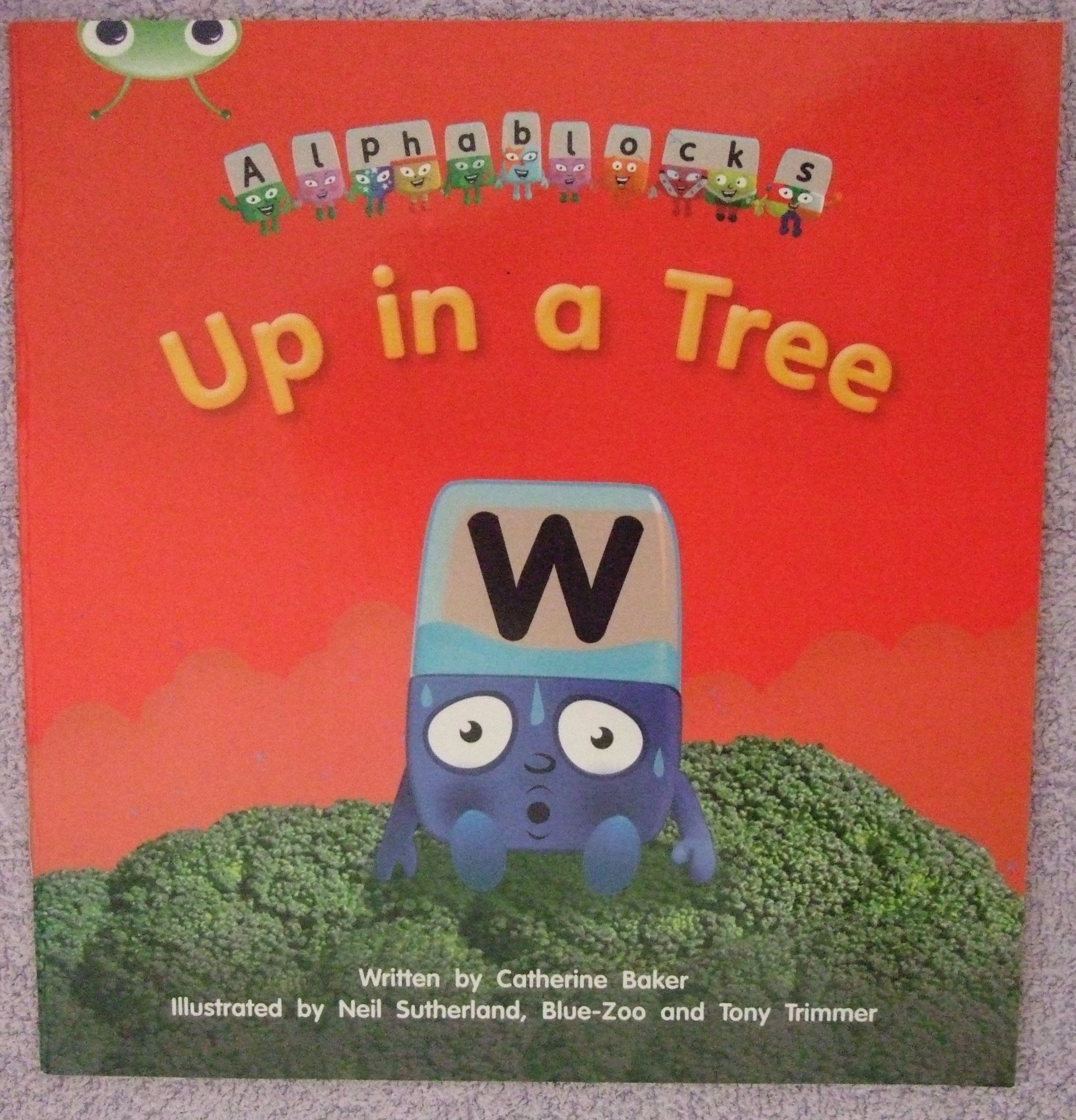 Up In A Tree Alphablocks Series Phonics Phase 5 9780435079192 Amazon Com Books