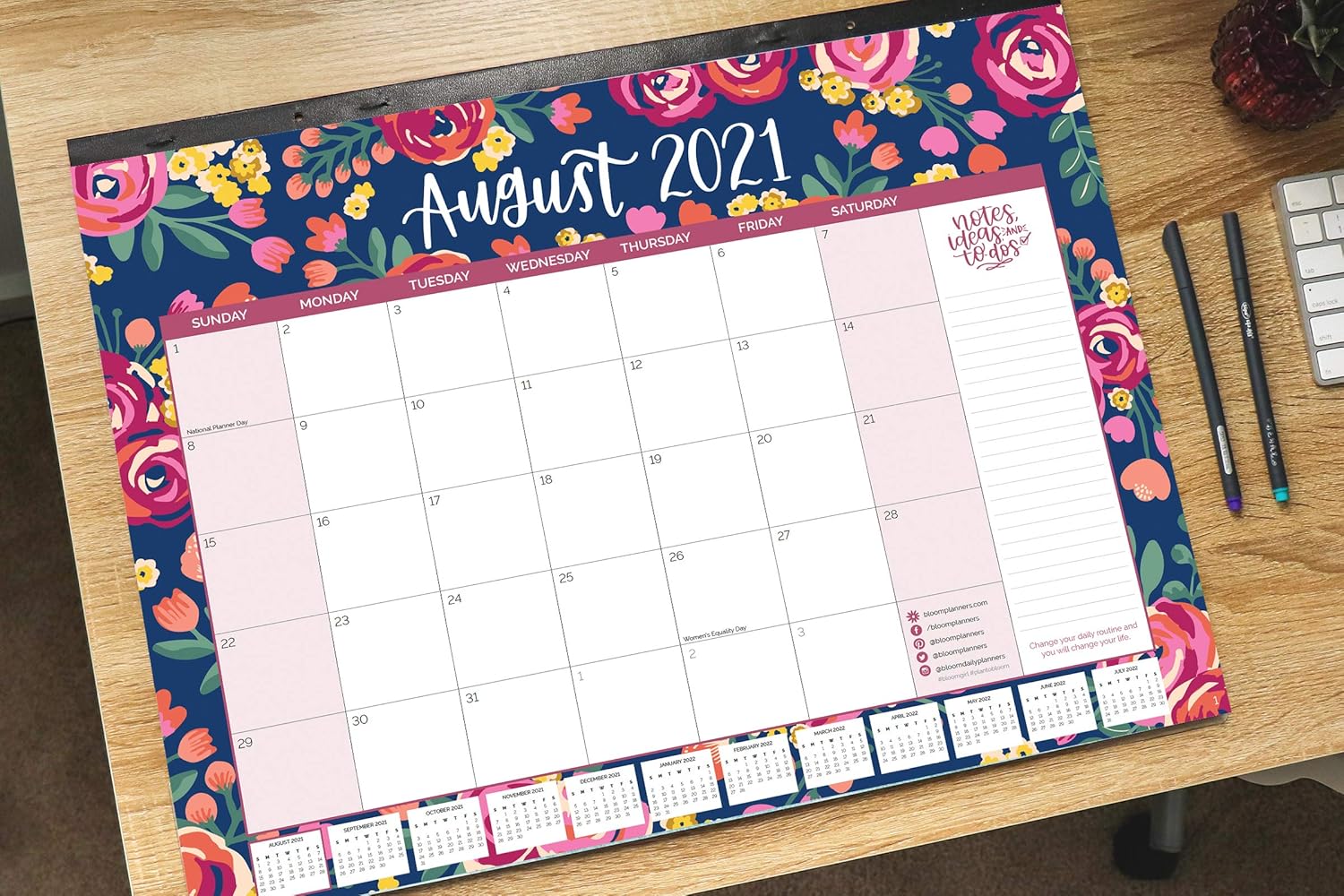 bloom daily planners 2021-2022 Academic Year Desk/Wall Calendar - 21" x 16" Large Monthly Organizer Pad (August 2021 - July 2022) Hanging or Desktop Blotter - Vintage Floral : Office Products