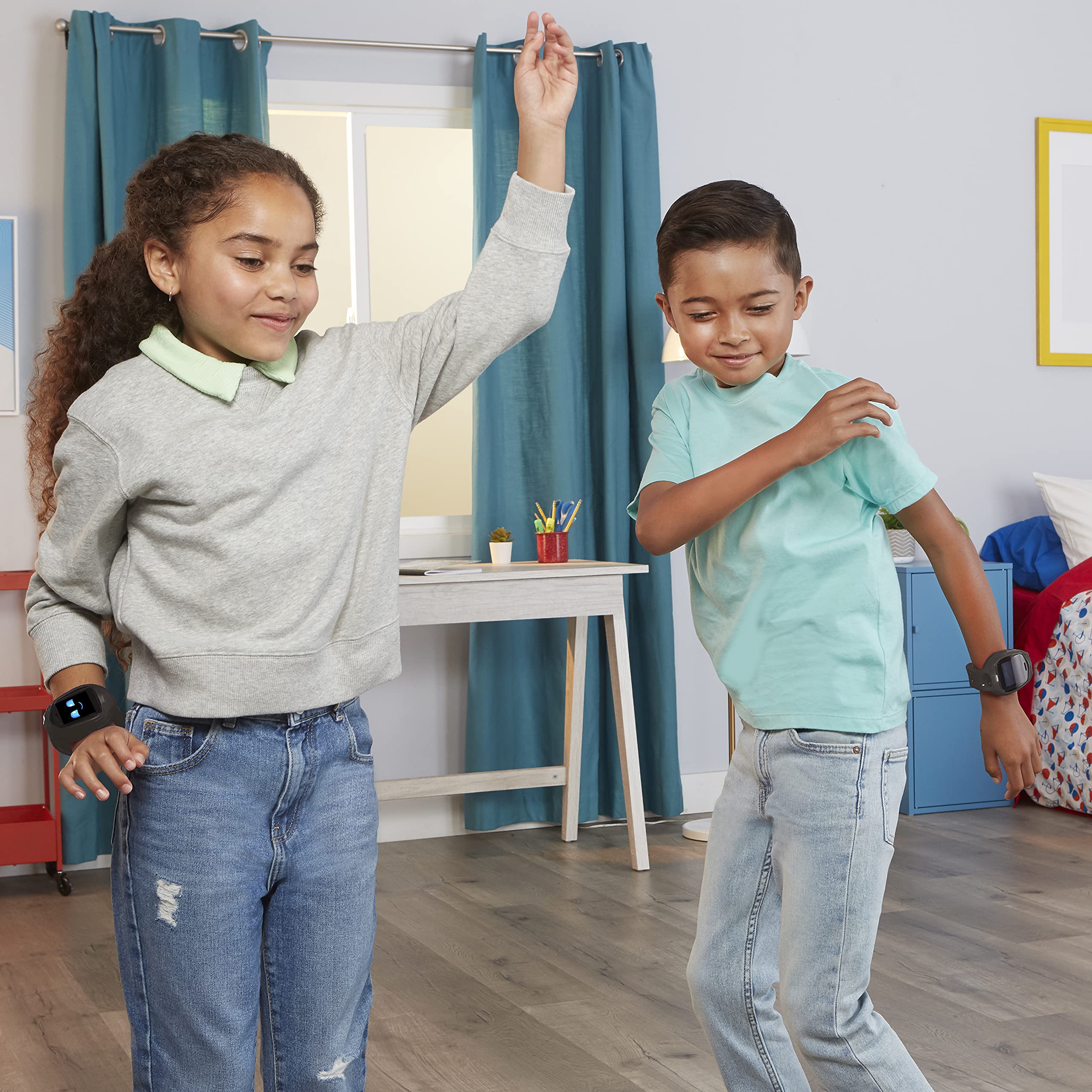 little tikes little tikes 487231EUC Tobi Robot Smartwatch for Children with Digital Camera, Video, Games & Activities for Boys and Girls - Black, from 6+ Years, Black [Exclusive to Amazon]