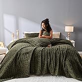 Wonderful Corduroy Stitch Dark Green Quilt Set King, Striped Channel Stitch Flannel Lightweight Comforter, Pet-Friendly Classic Style Velvet Bedspread Coverlet Bedding Set for All Season, 106"x94"