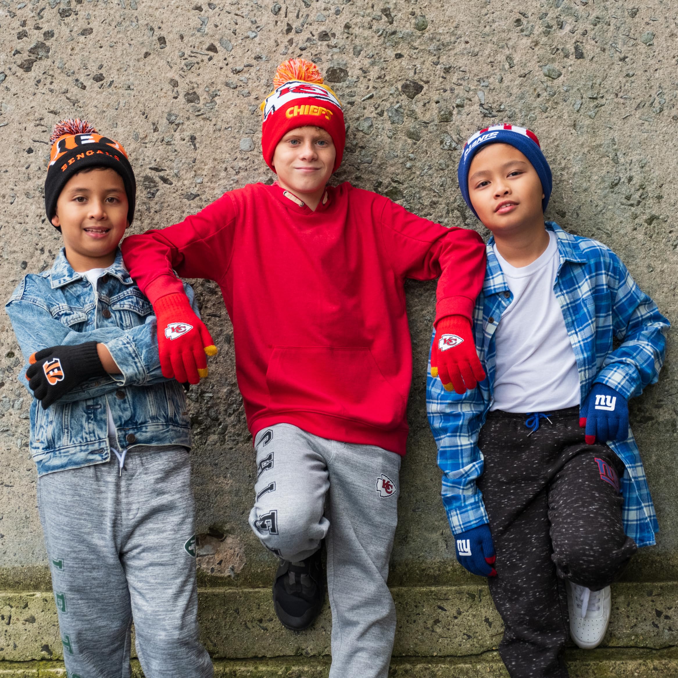 Ultra Game NFL Official Adults Unisex Super Soft Winter Beanie Knit Hat with Extra Warm Touch Screen Gloves, Detroit Lions, Team Color 2, 1SIZE